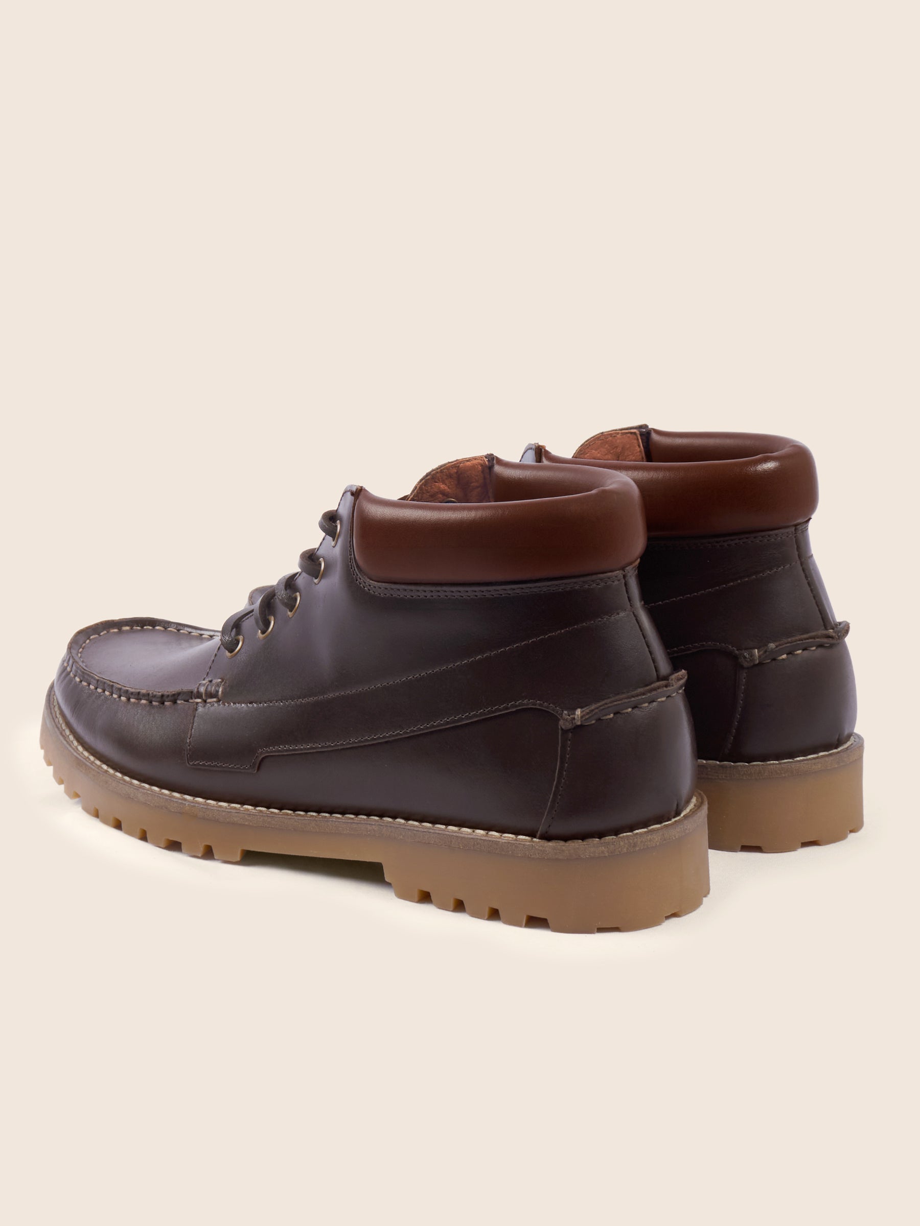 photo vue arriere boots ateau campons tom cuir marron jules jenn