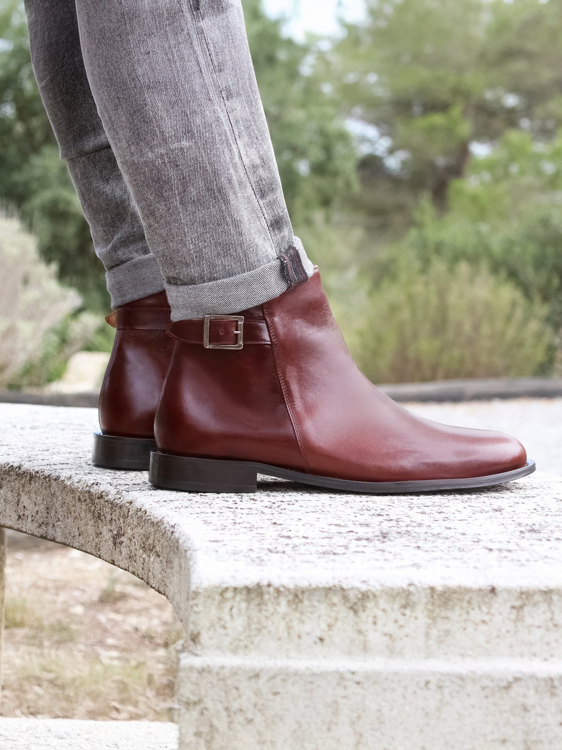 vue portée boots boucle cuir marron jules & jenn