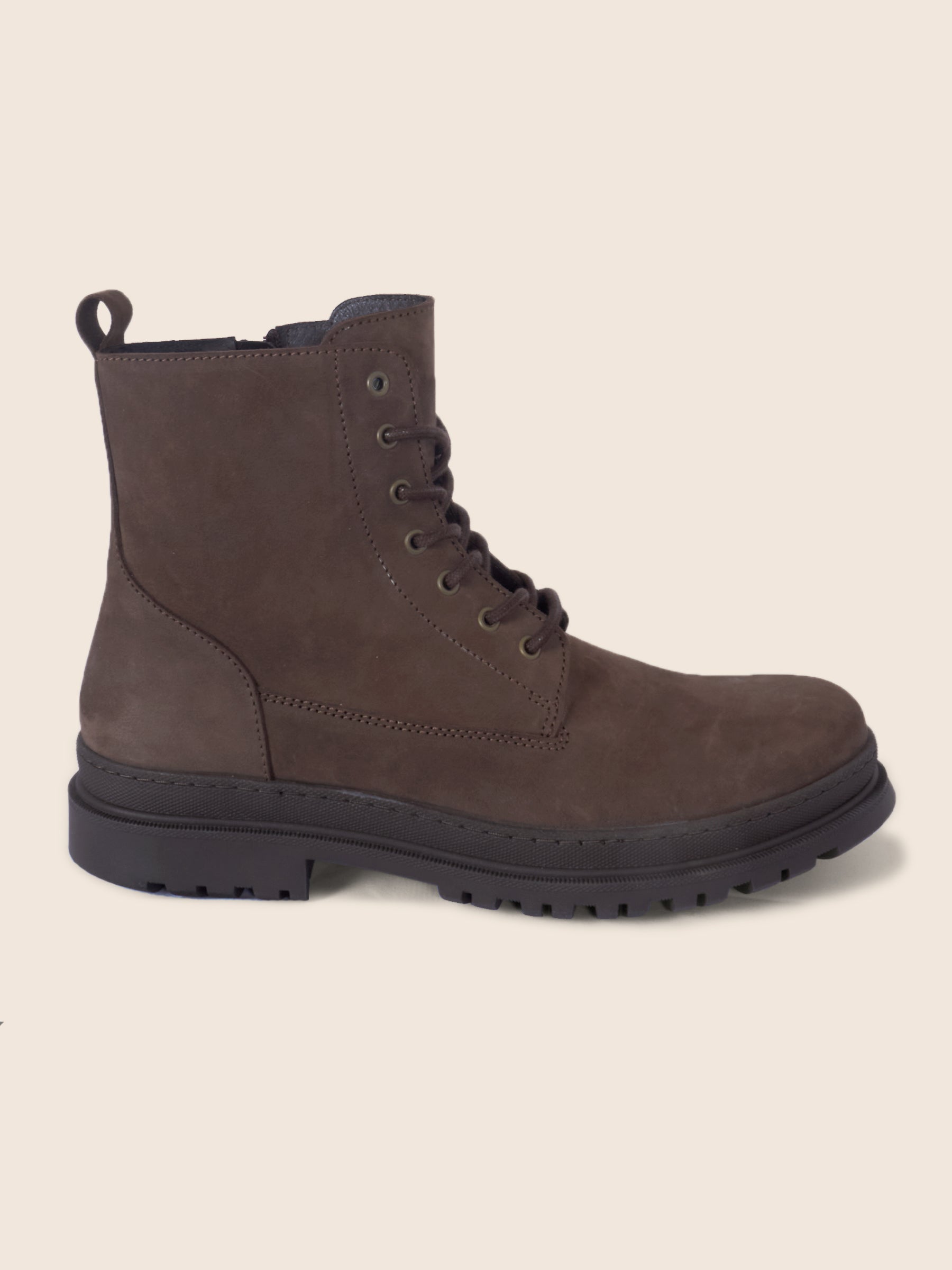 vue extérieur boots lacet cuir nubuck marron jules jenn