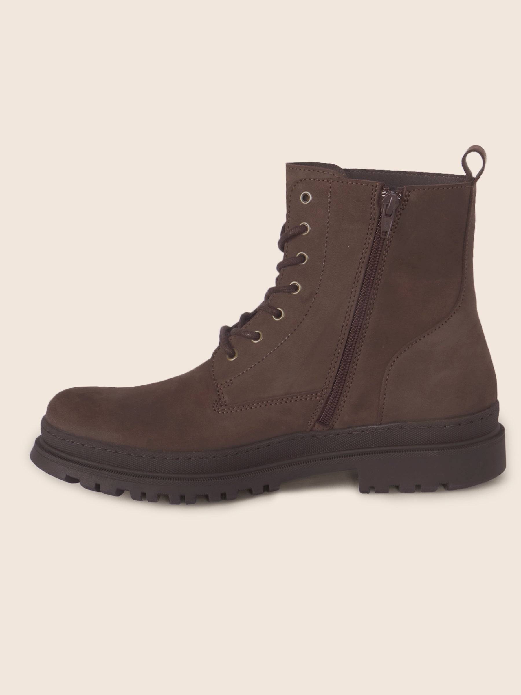 vue intérieur boots lacet cuir nubuck marron jules jenn