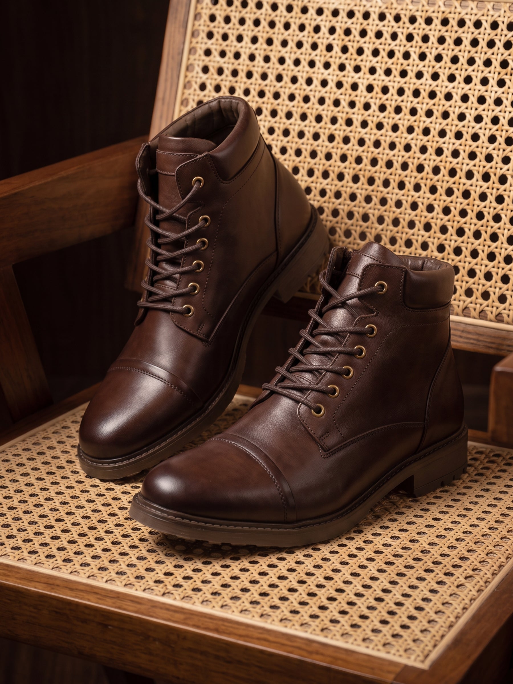 photo vue posee boots rangers elliot cuir marron jules jenn