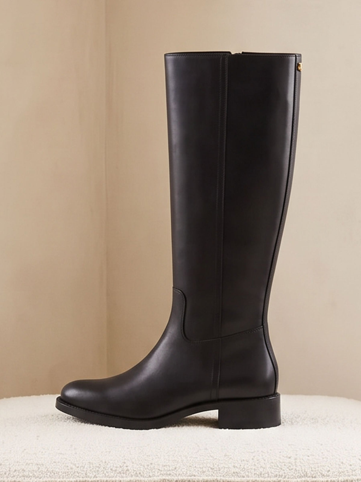 vue posee bottes plates leonie cuir noir jules jenn