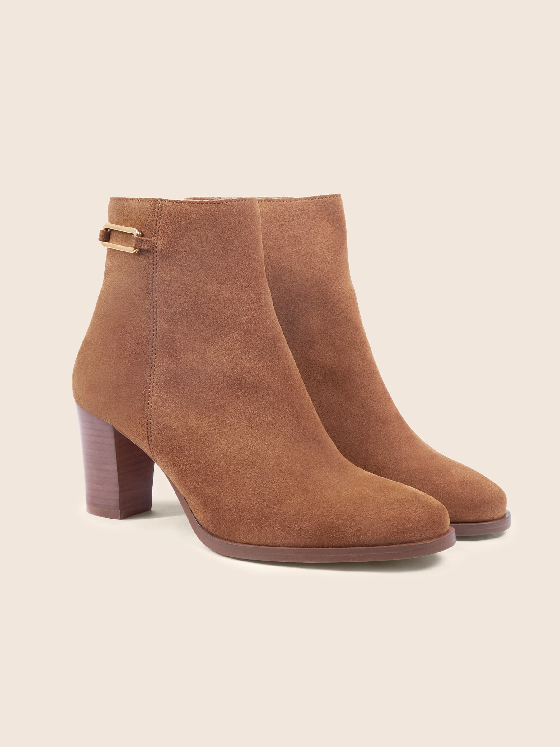 photo vue avant bottines bijoux talon zelie cuir daim cognac jules jenn