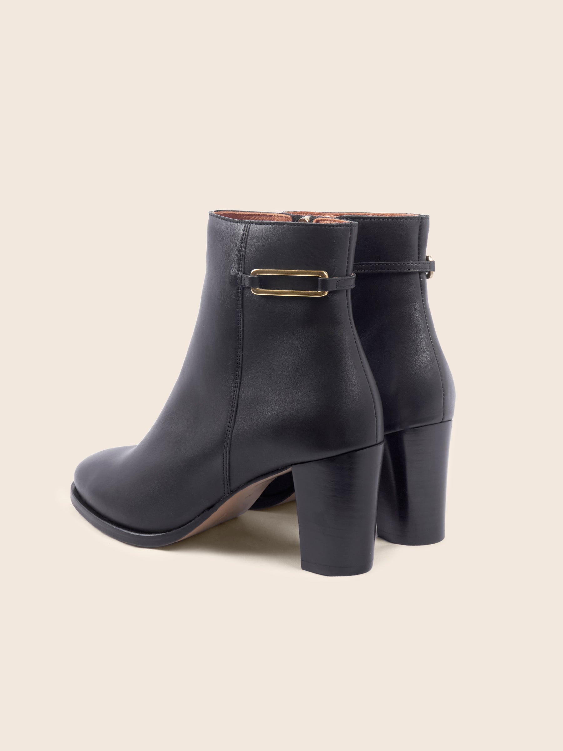 photo vue arrière bottines bijoux talon zelie cuir noir jules jenn