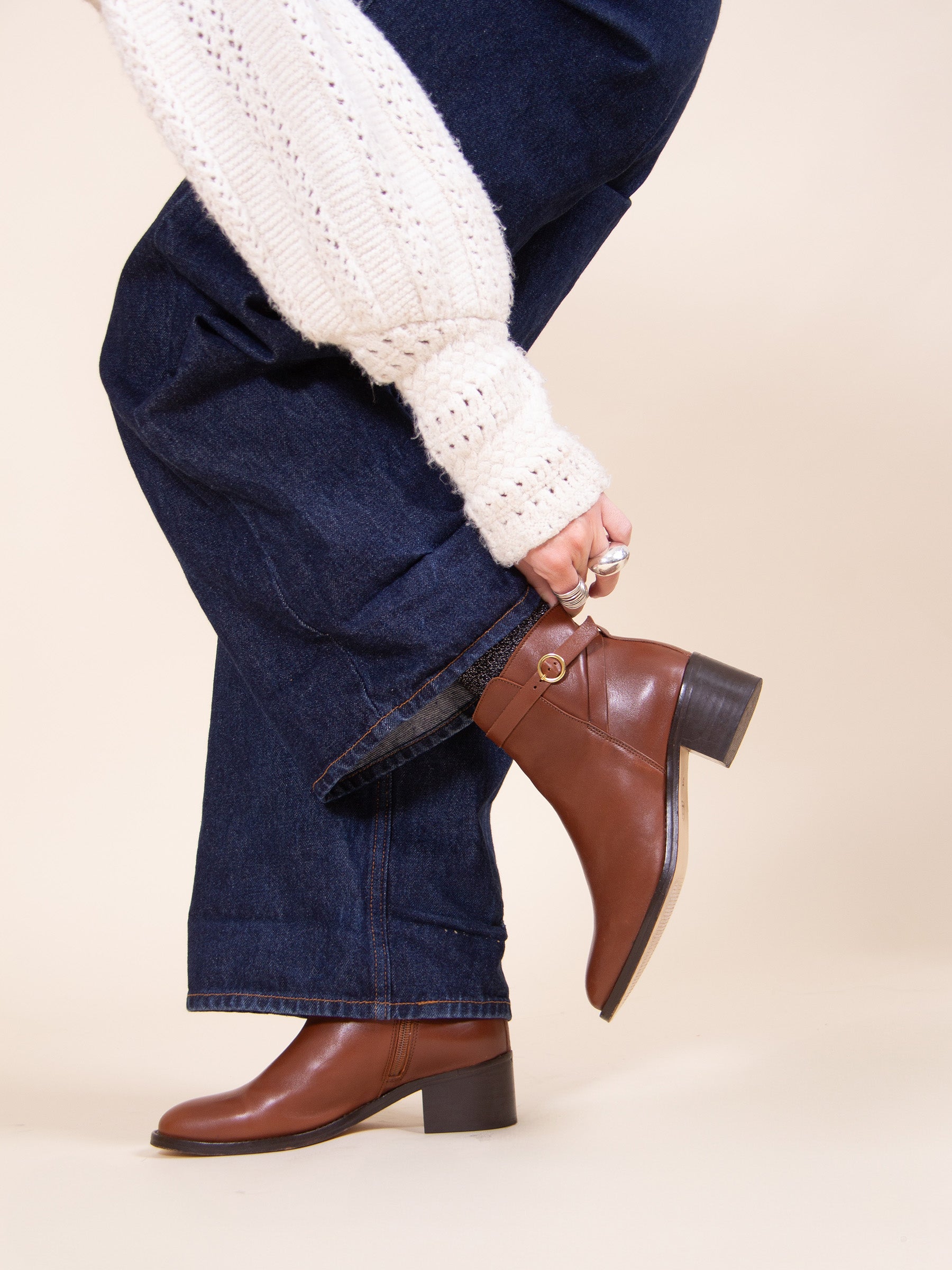 vue portée bottines cavalieres cuir camel jules & jenn