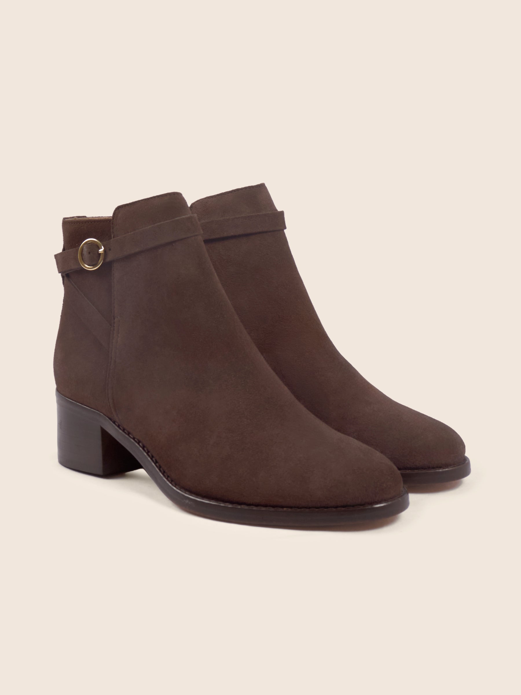 photo vue avant bottines cavalieres cuir daim marron jules jenn
