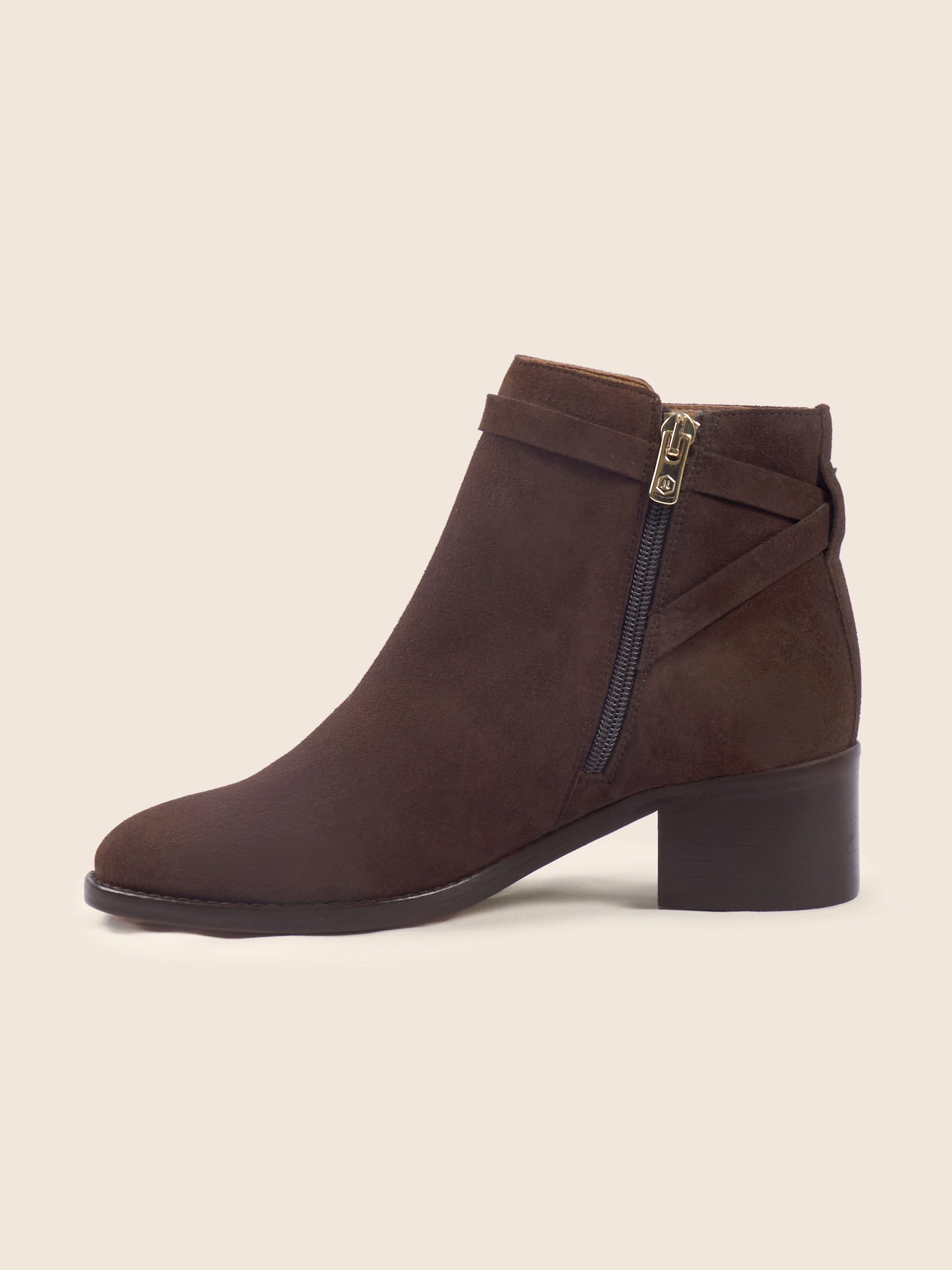 photo vue intérieure bottines cavalieres cuir daim marron jules jenn