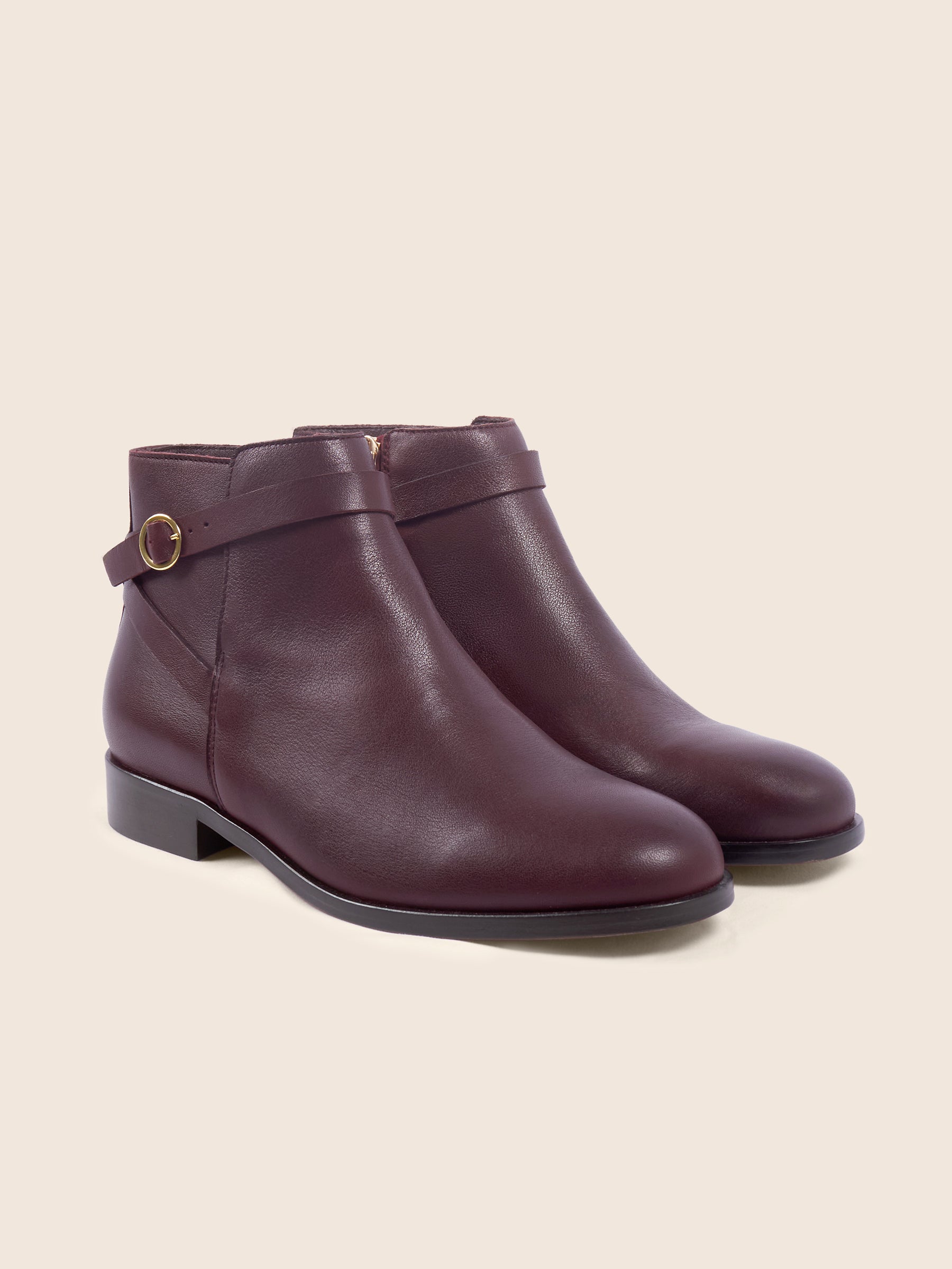 photo vue avant bottines cavalières plates cuir bordeaux jules jenn