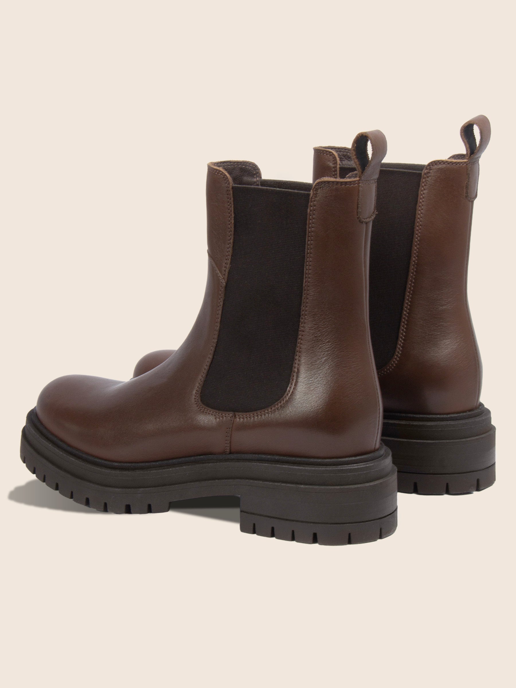 vue extérieur bottines chelsea crantées cuir marron jules jenn