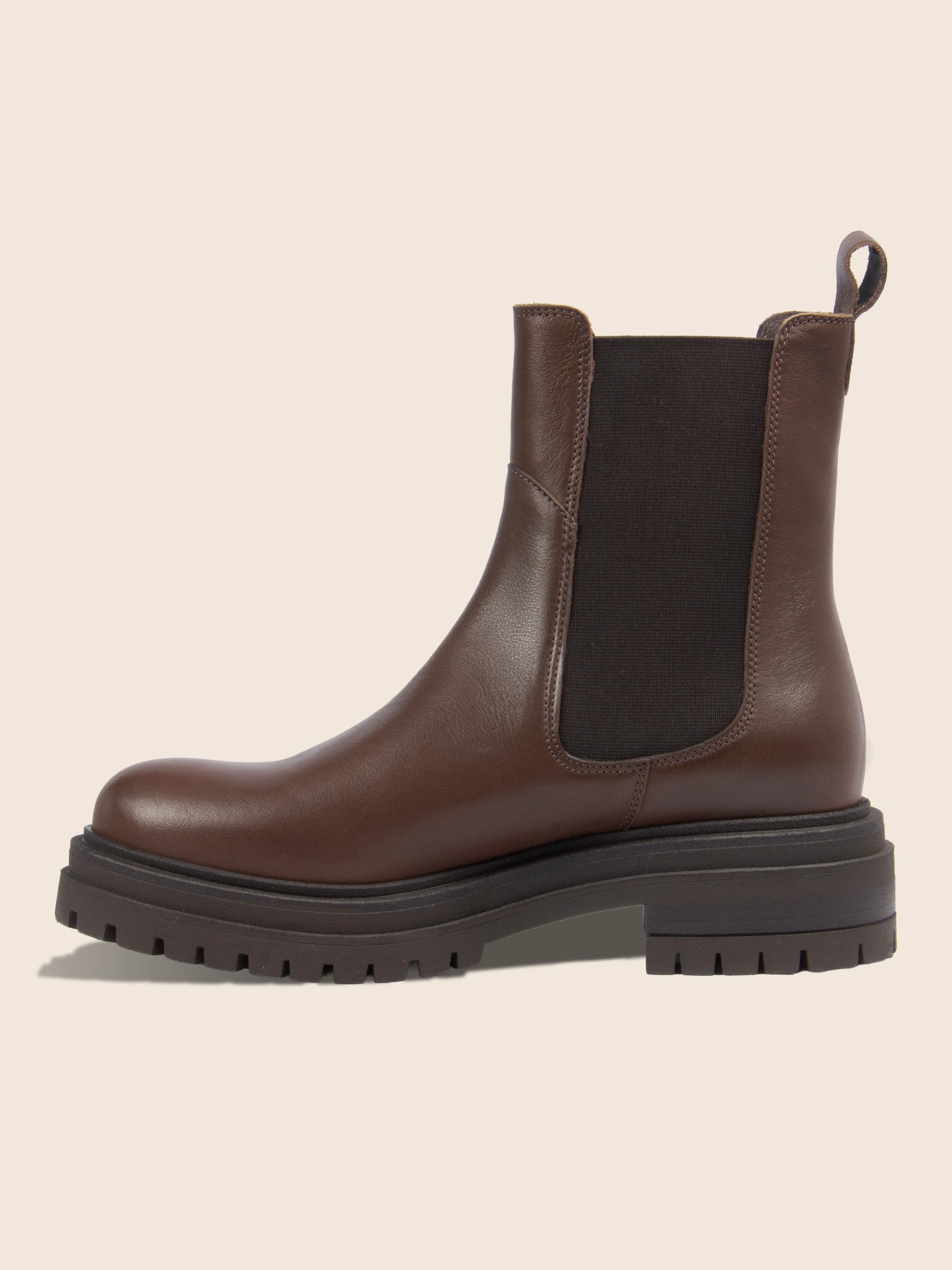 vue intérieur bottines chelsea crantées cuir marron jules jenn