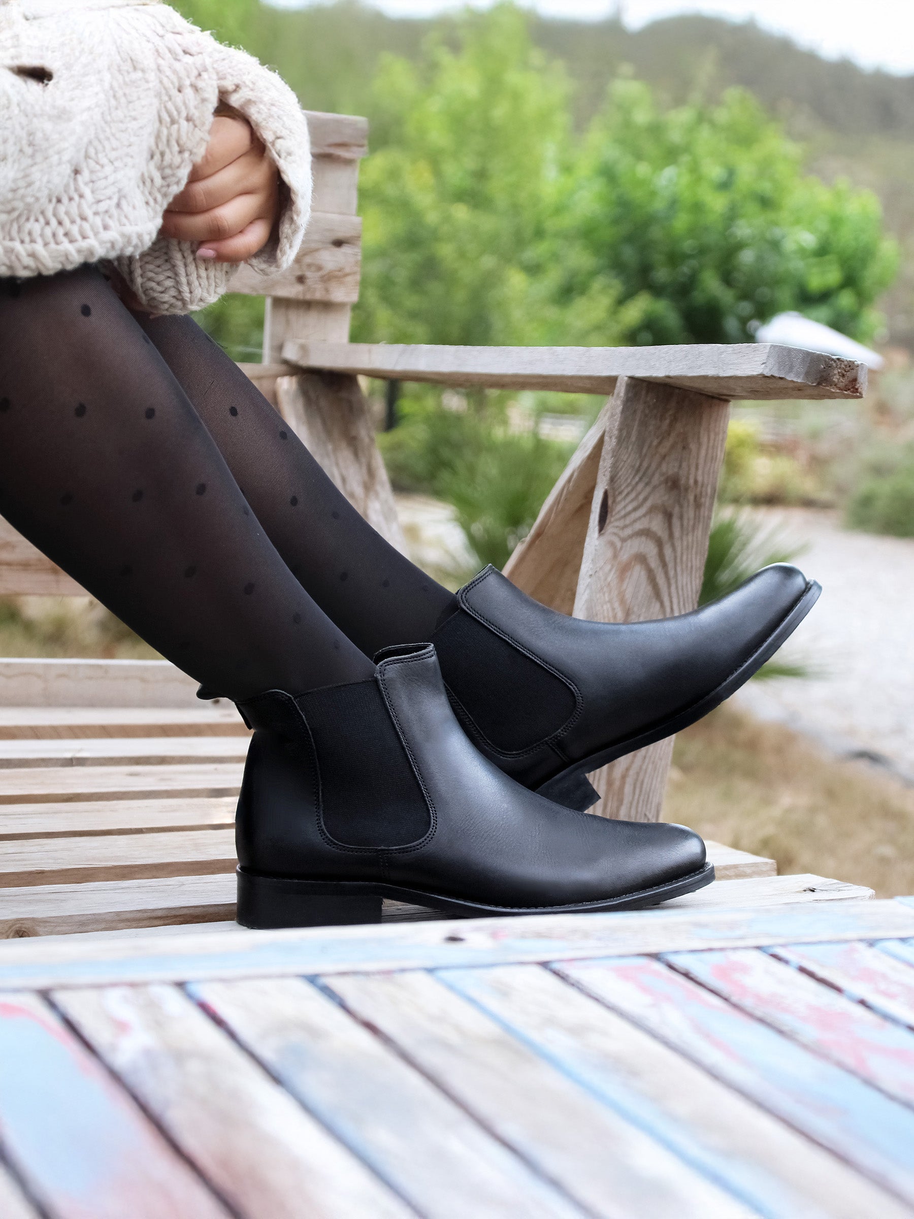 vue portée bottines chelsea cuir noir jules & jenn