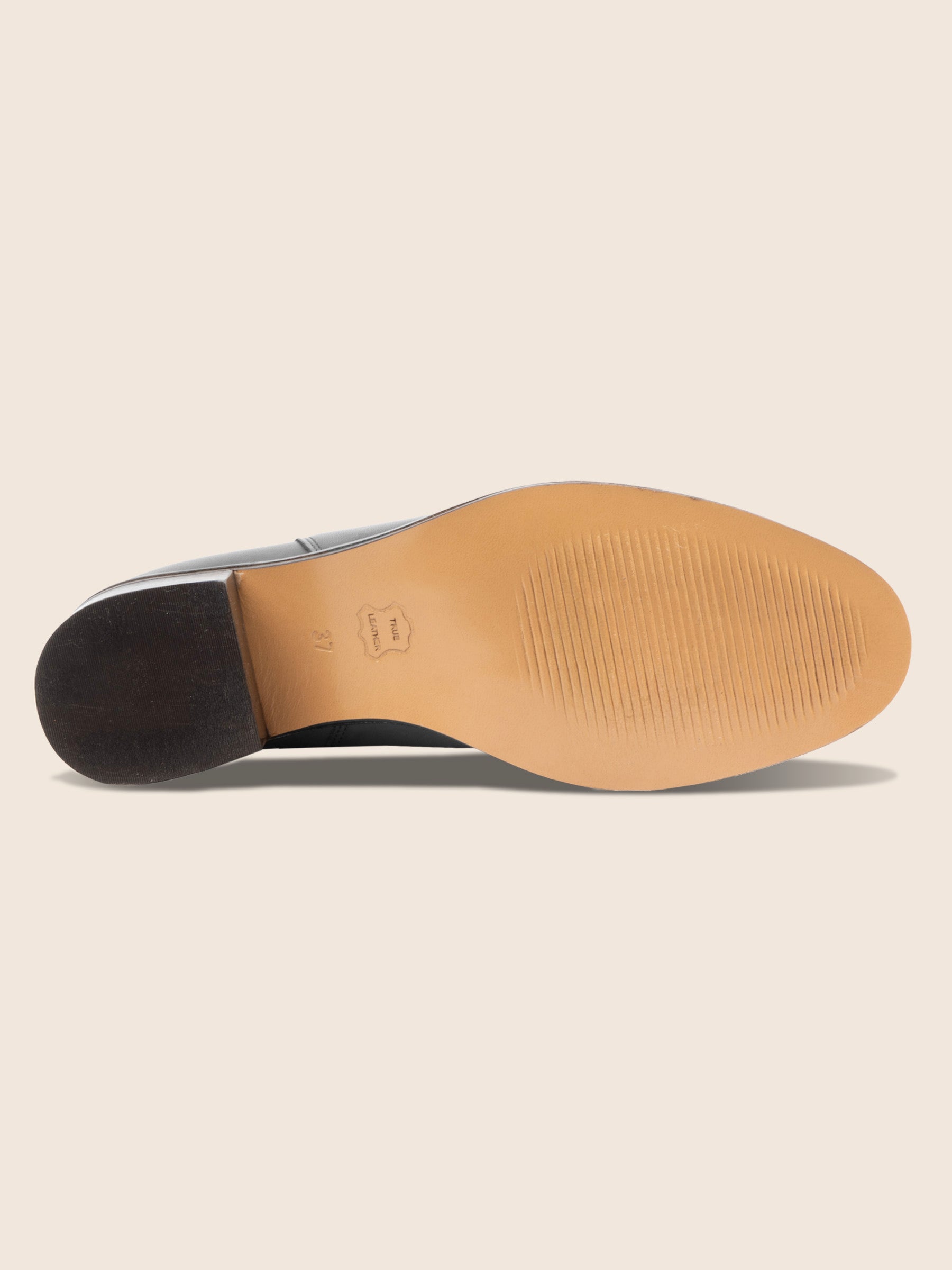 vue dessous bottines talon chelsea cuir noir jules jenn