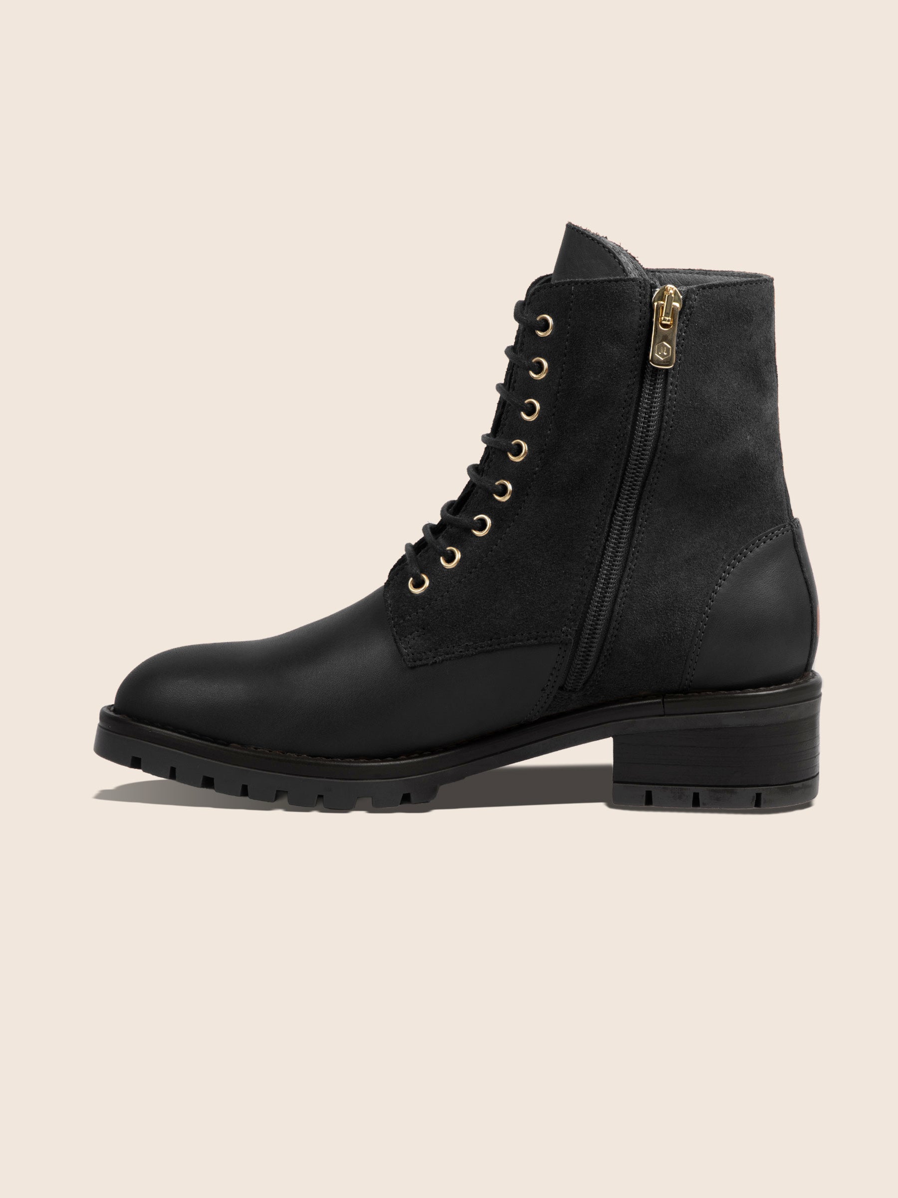 vue intérieur bottines à lacet cuir noir jules&jenn