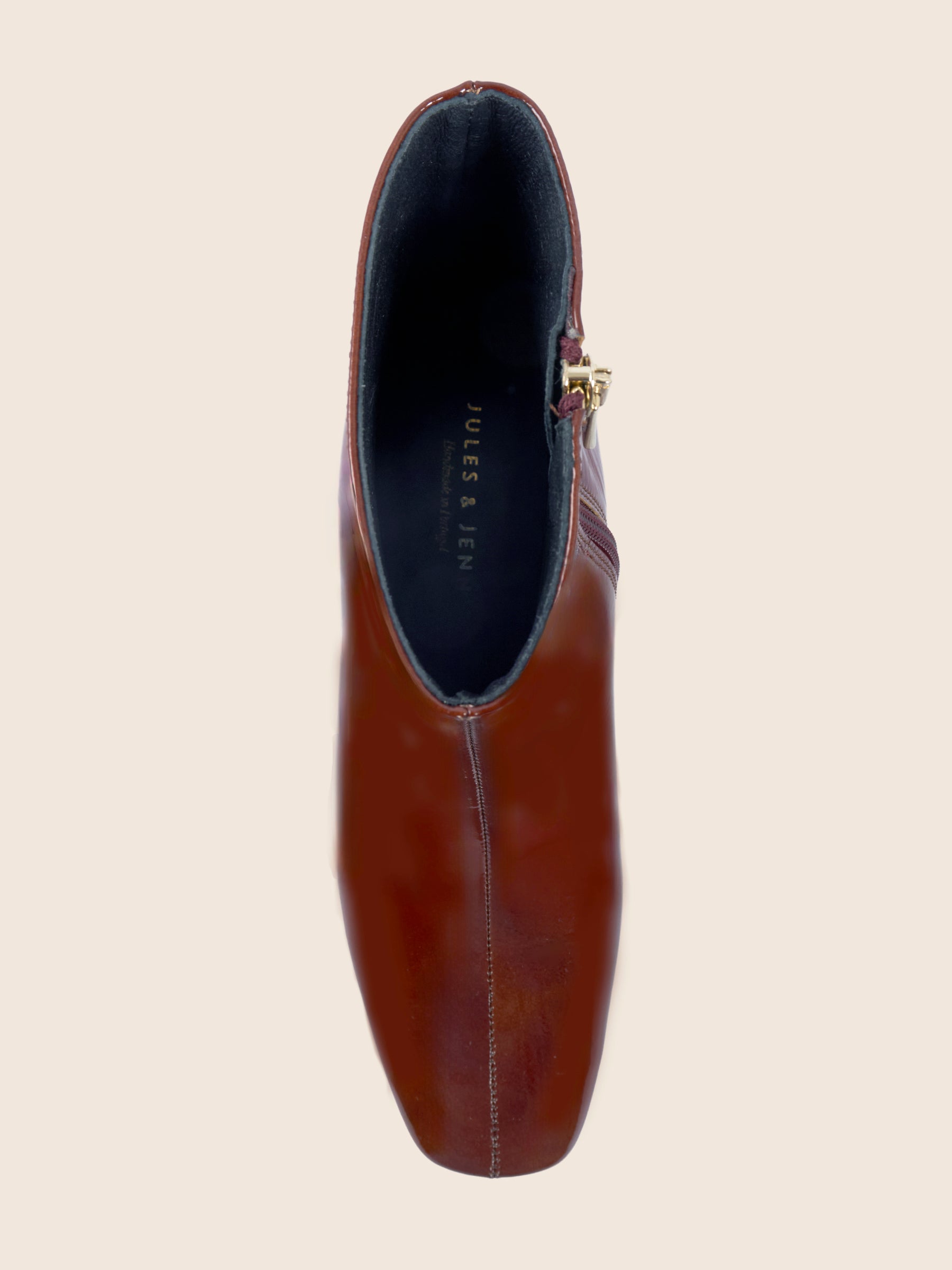 photo vue dessus bottines moyen talon diane cuir vernis brique jules jenn