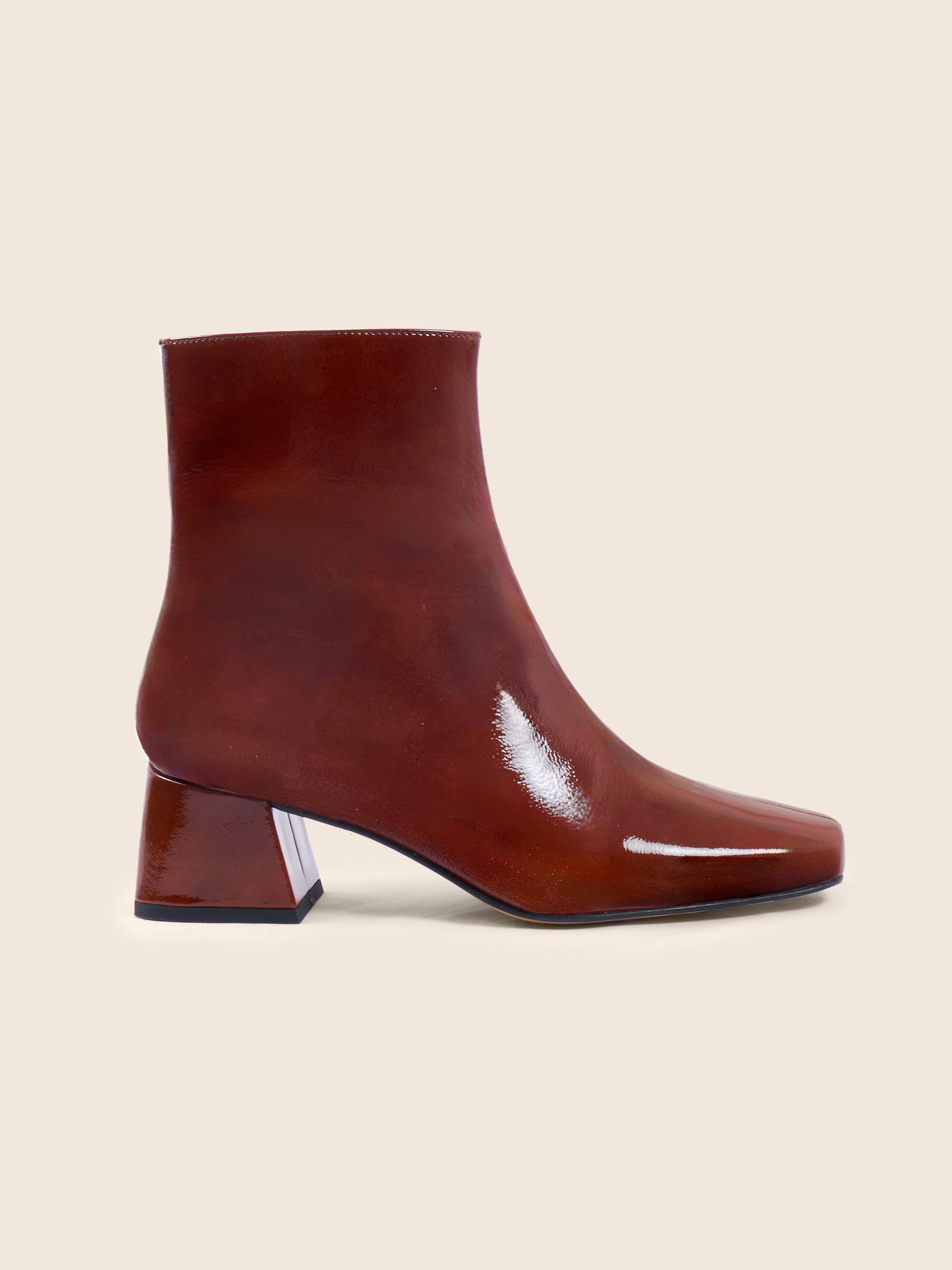 photo vue profil bottines moyen talon diane cuir vernis brique jules jenn