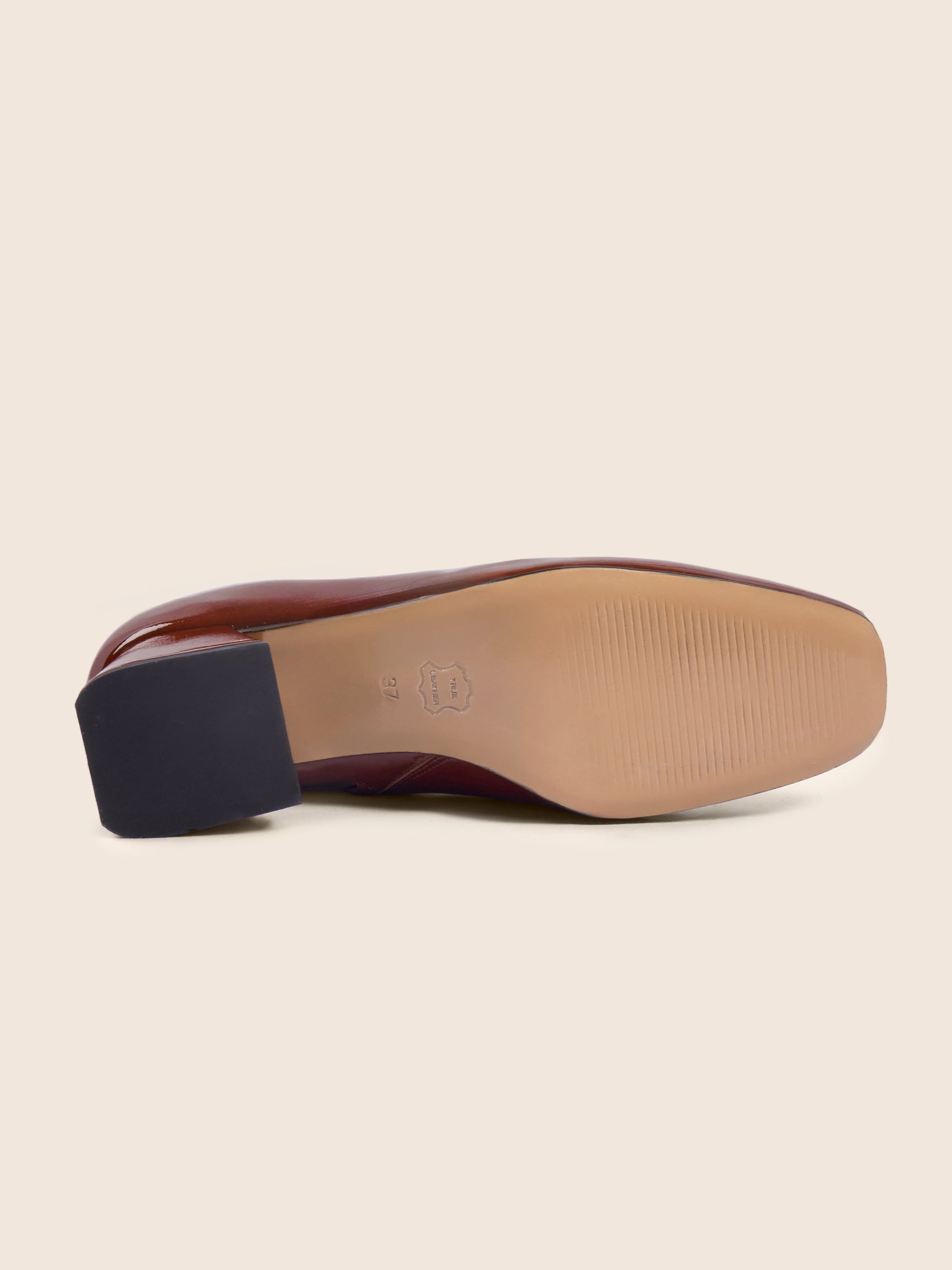 photo vue dessous bottines moyen talon diane cuir vernis brique jules jenn