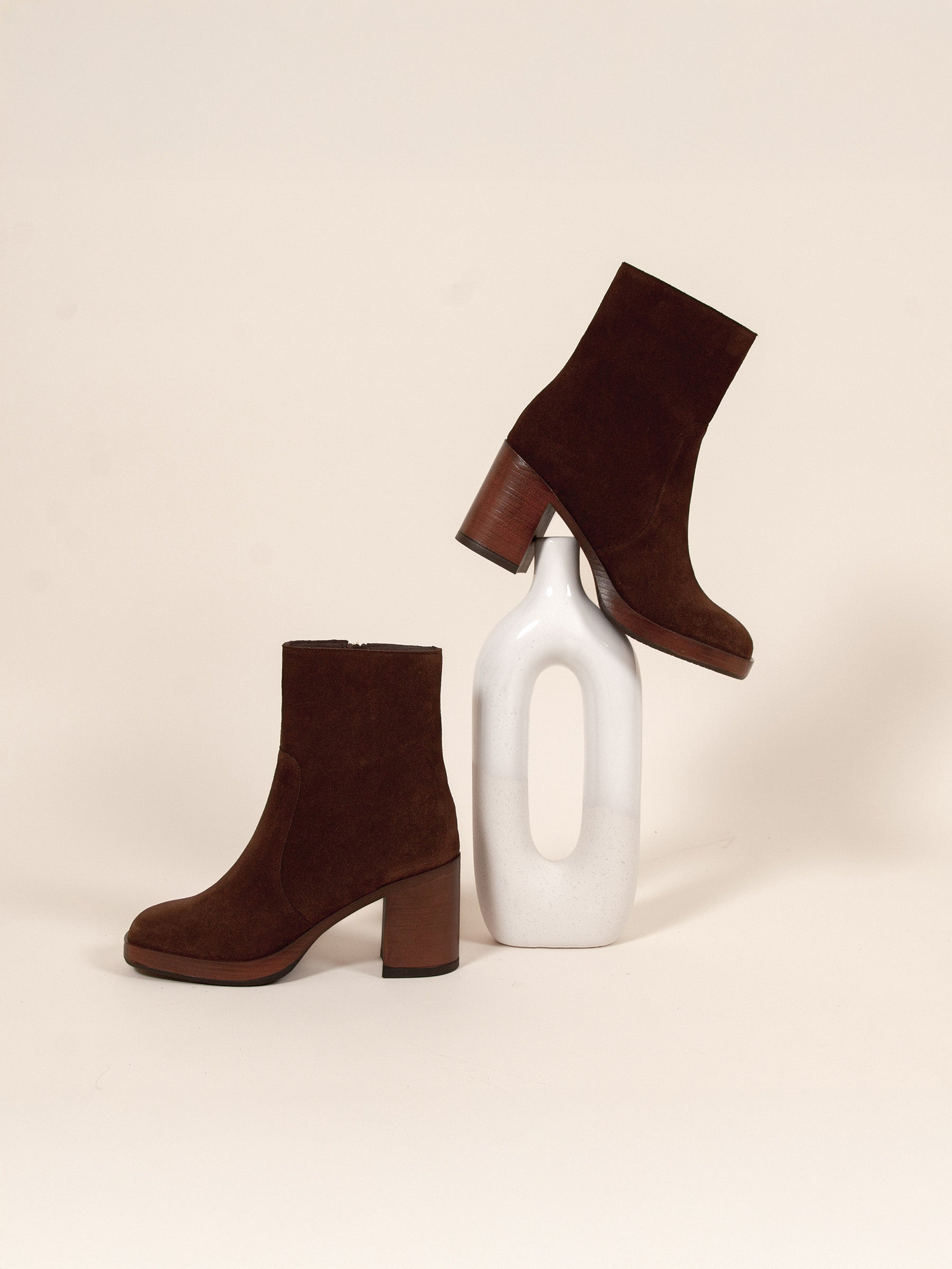 vue posée bottines plateforme cuir daim marron jules & jenn