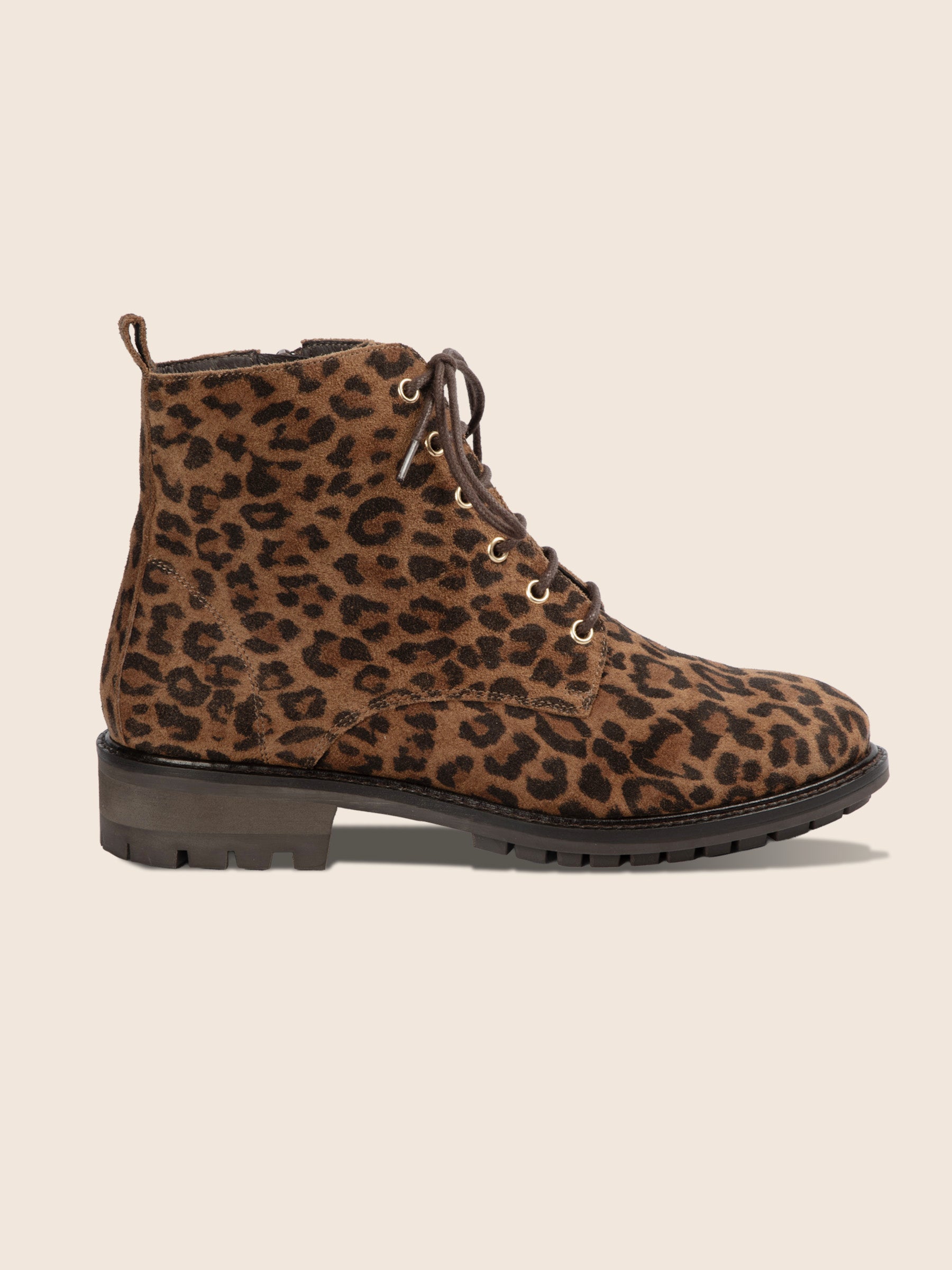 vue extérieur bottines plates à lacet léopard jules jenn