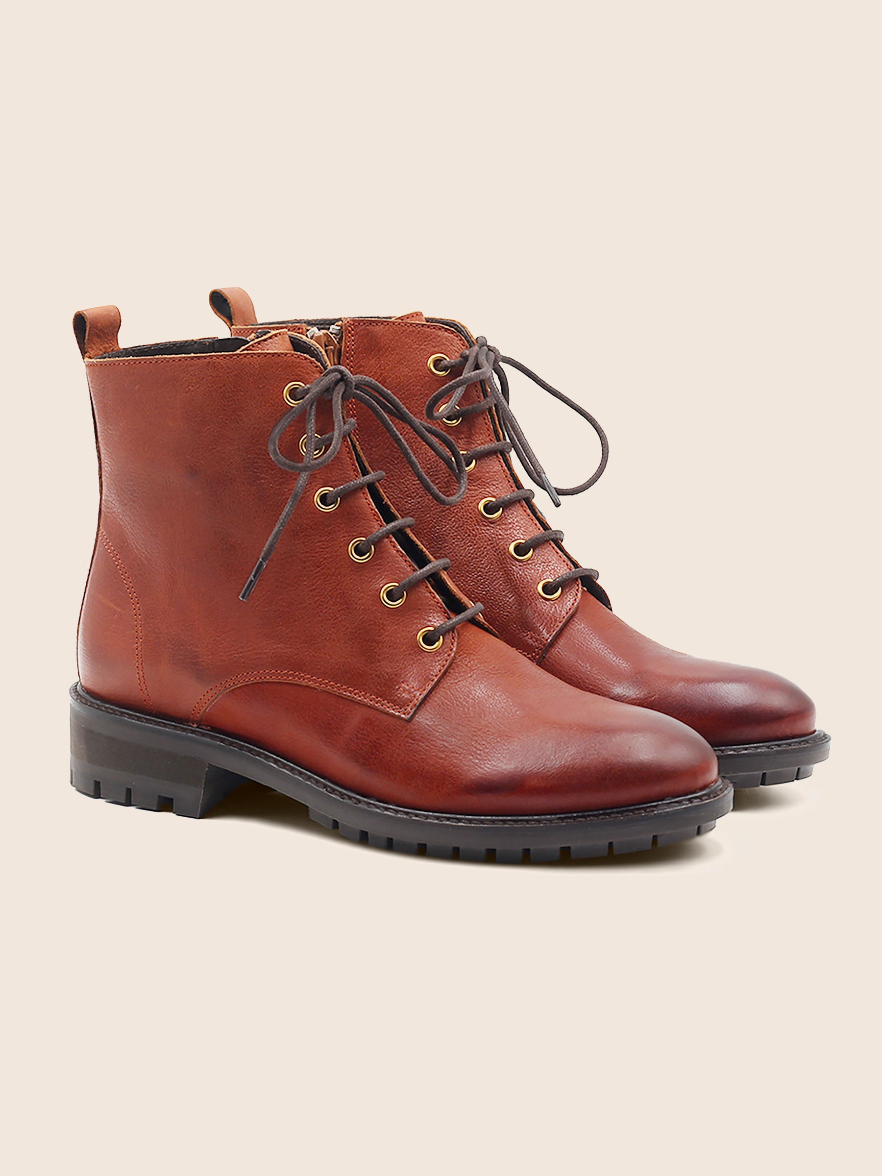 bottines plates a lacets cuir cognac jules & jenn