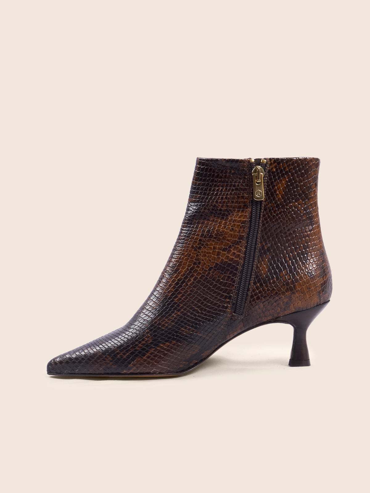 vue interieure bottines pointues petit talon isaure cuir marron python jules jenn