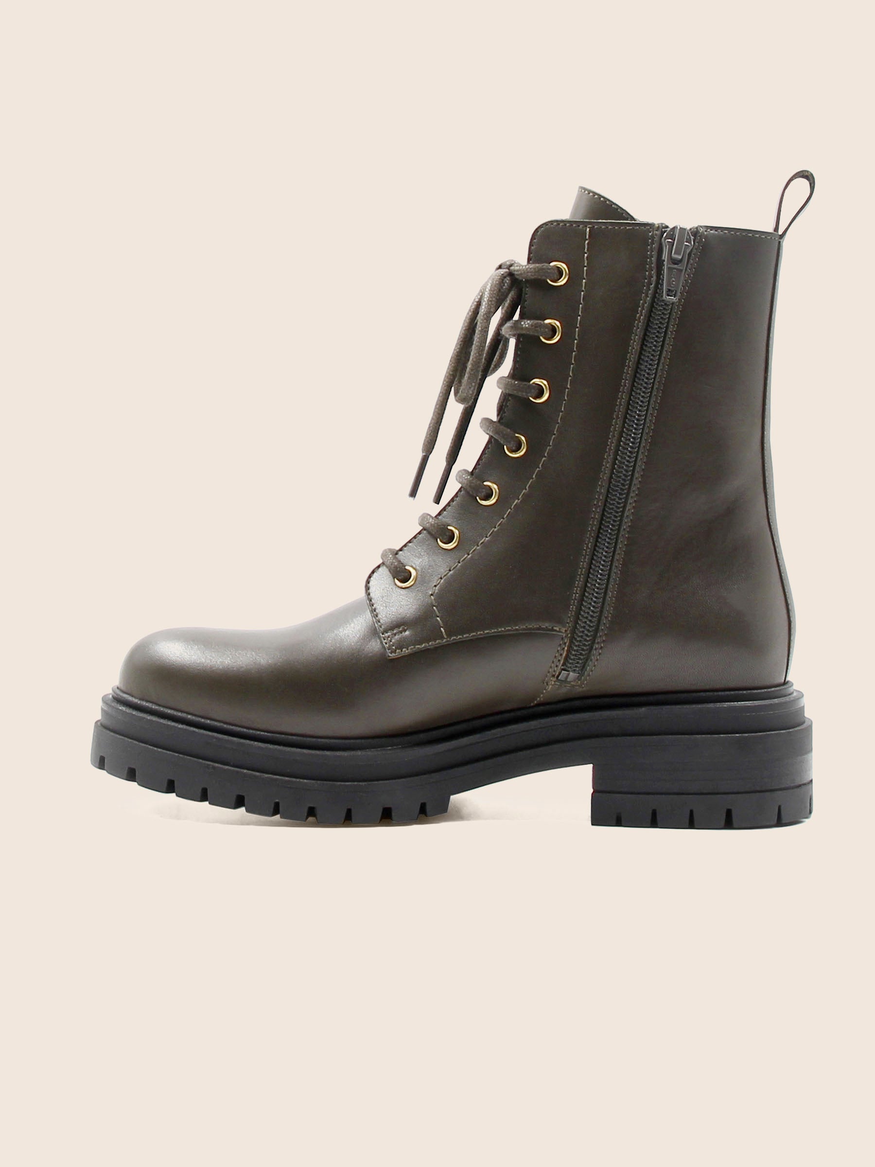 vue interne bottines ranger crantees cuir kaki jules & jenn