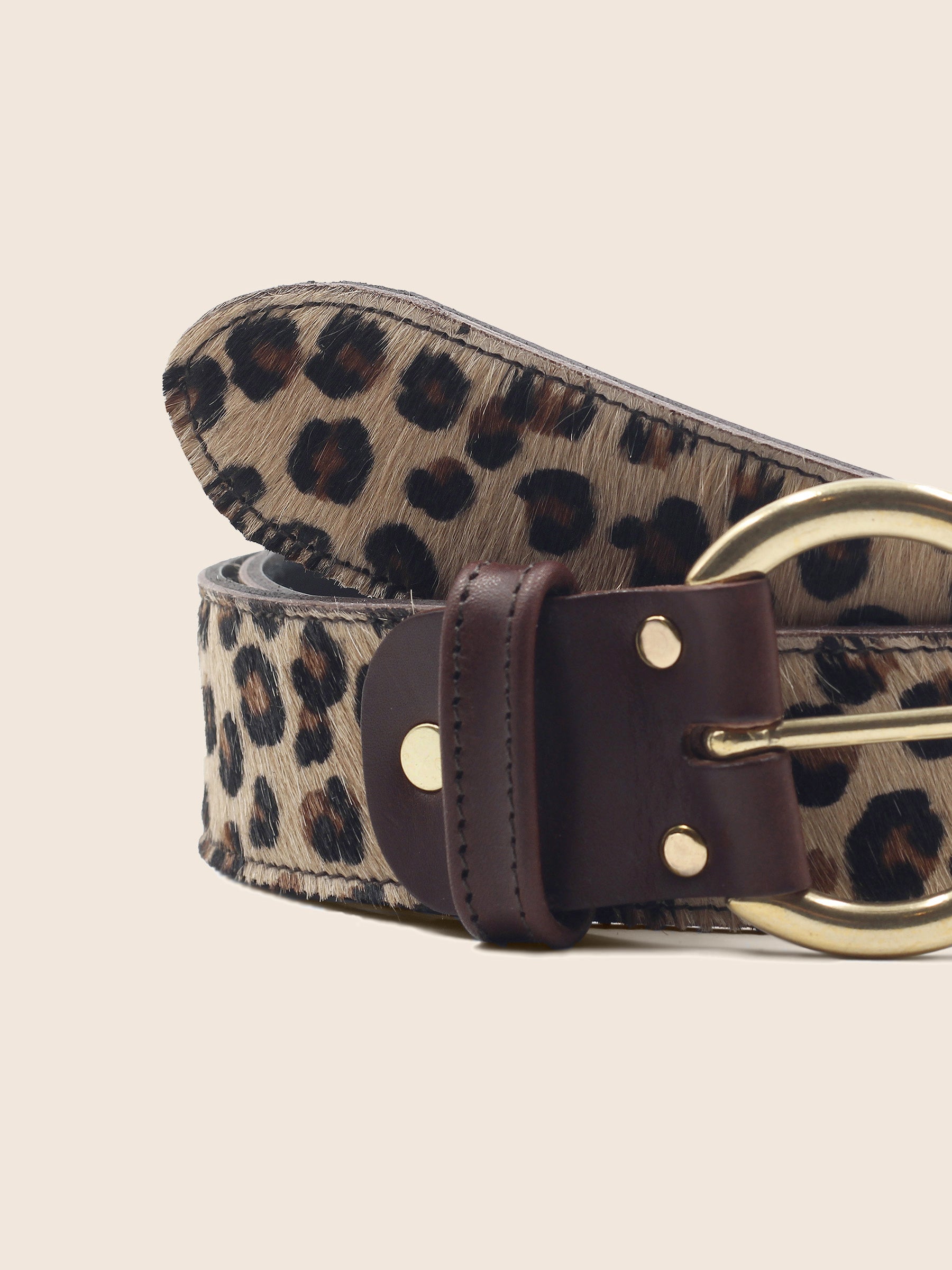 gros plan ceinture boheme cuir leopard jules & jenn