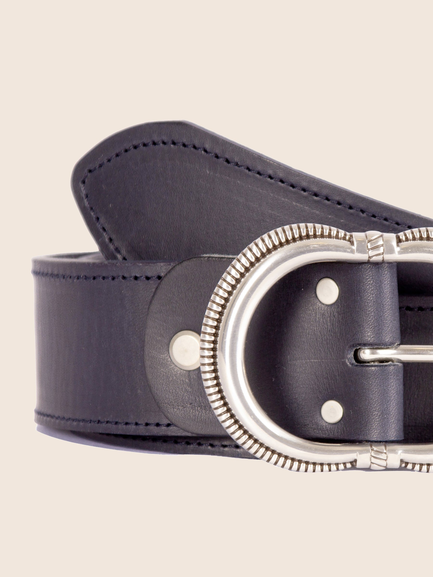 vue serree ceinture camargue cuir bleu jules & jenn