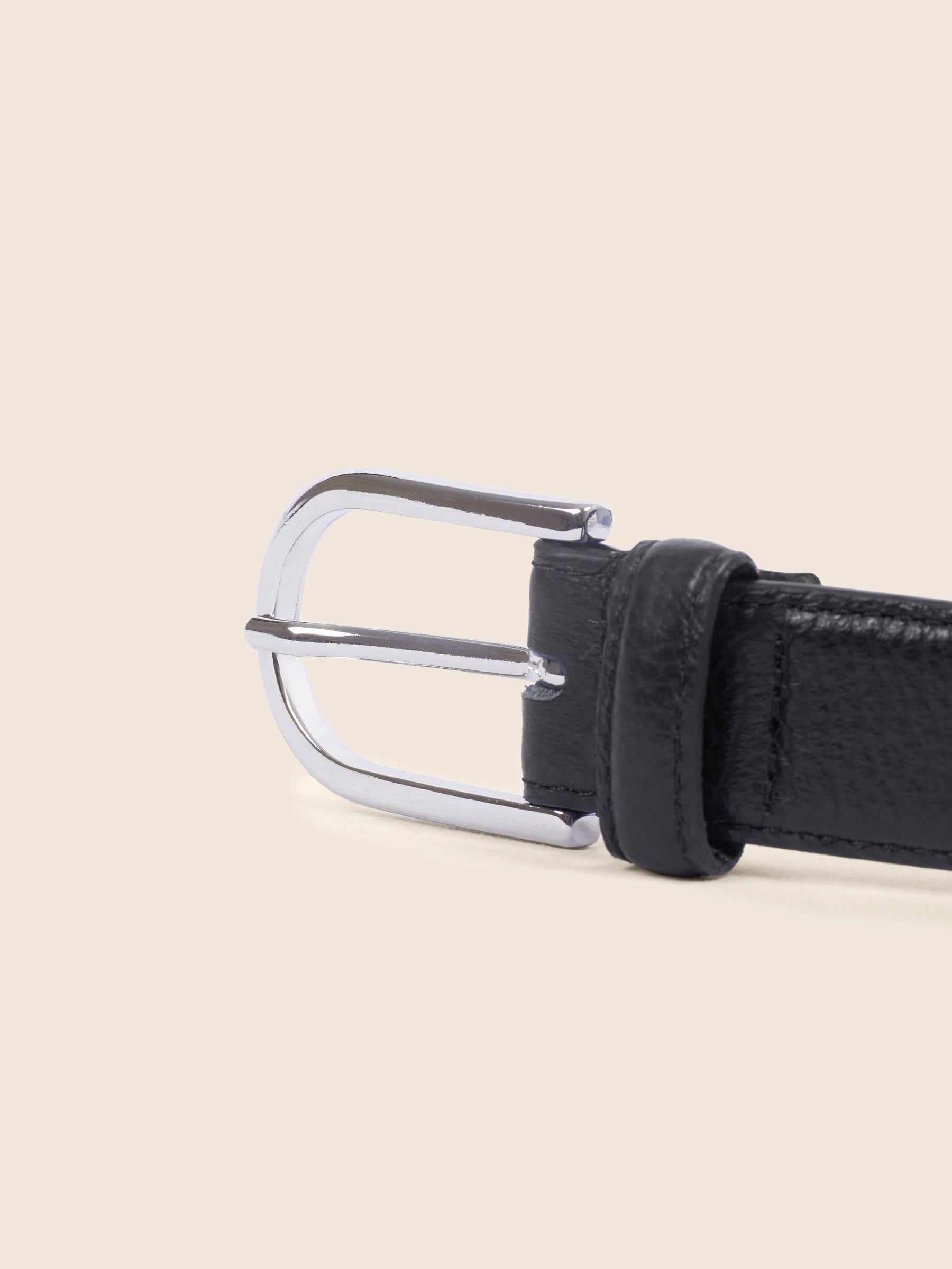 photo vue profil ceinture oscar cuir grainé noir jules jenn