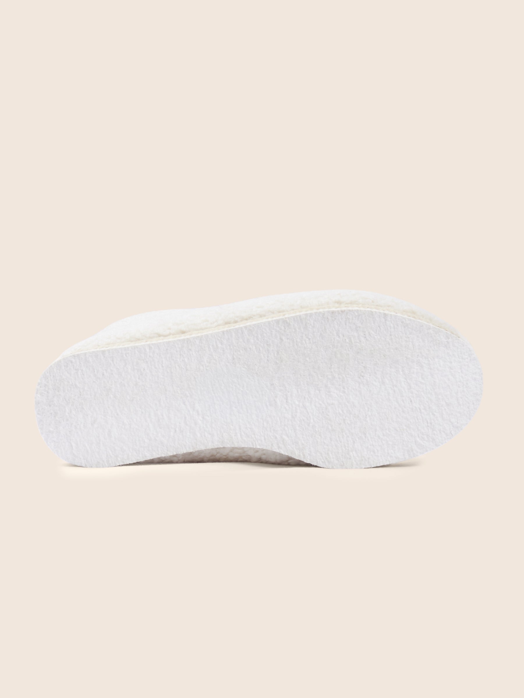 vue dessous charentaises tissu bouclette blanc rose jules & jenn