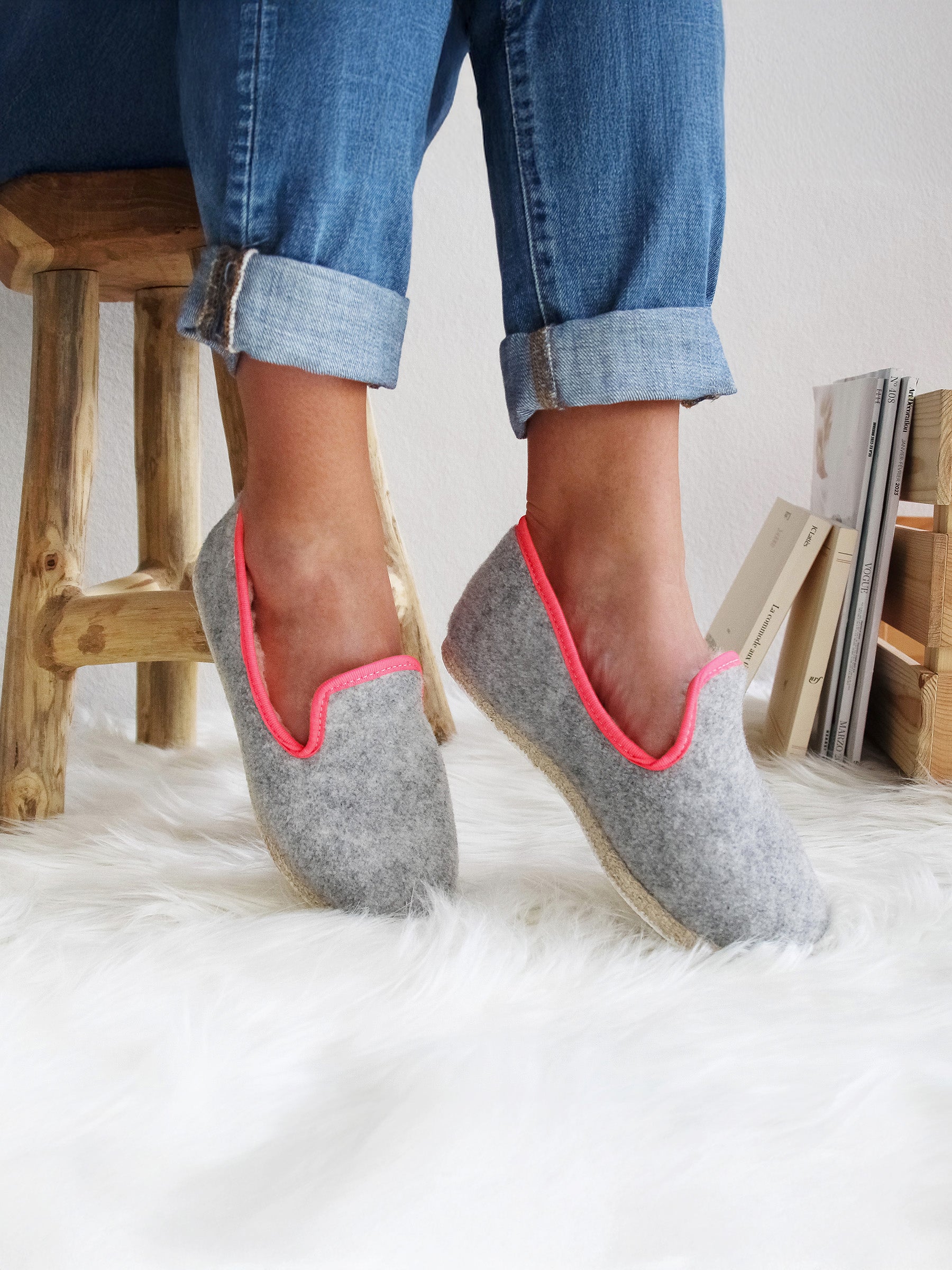 Charentaises grises roses fabriquées main en France JULES JENN