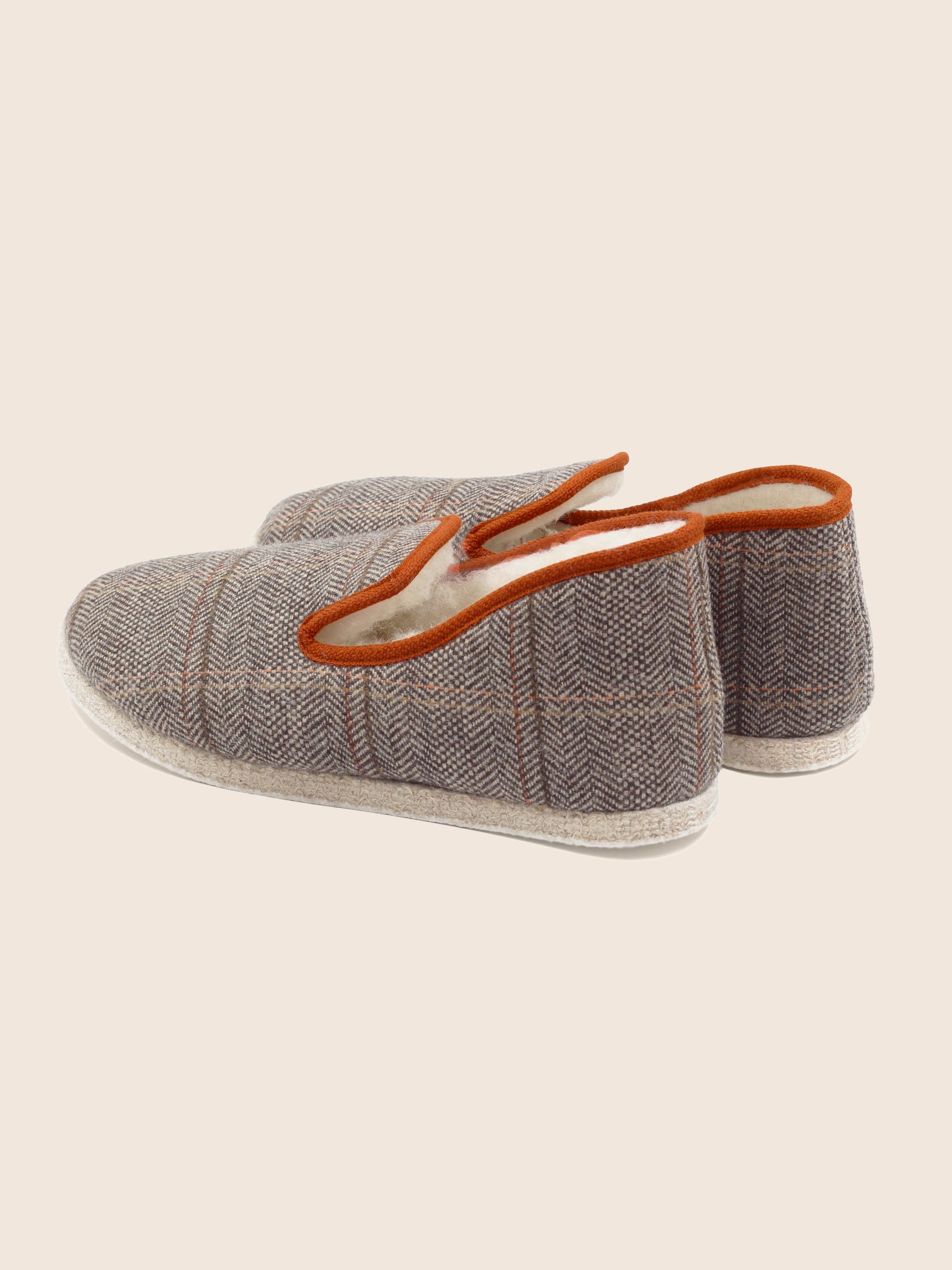vue arrière charentaises marron orange jules & jenn