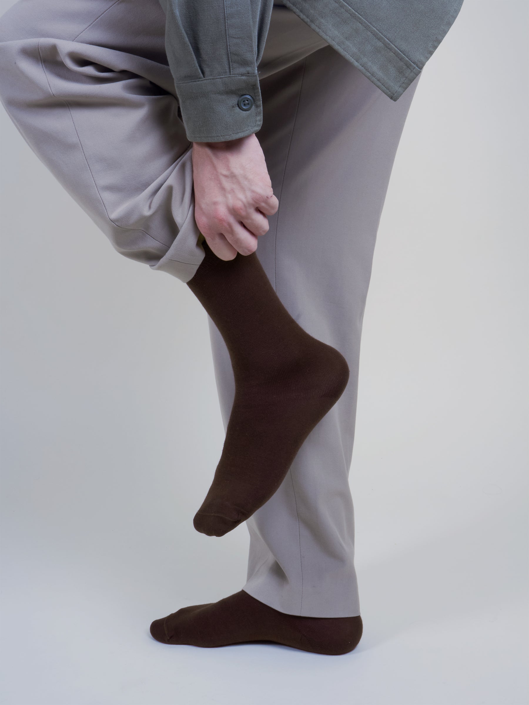 vue portée chaussettes fil d'écosse marron jules jenn