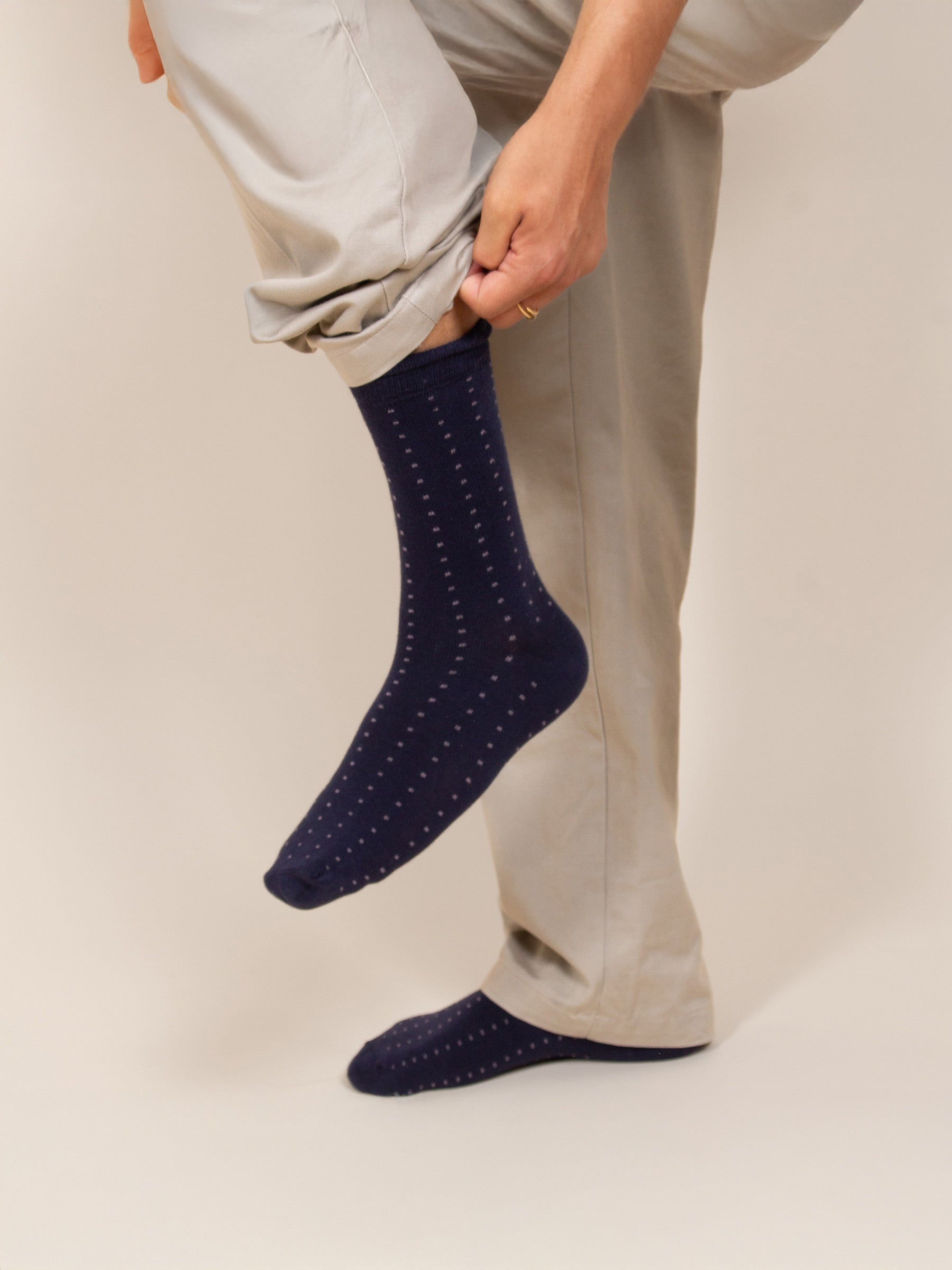 vue portée chaussettes mini pois bleu gris jules & jenn