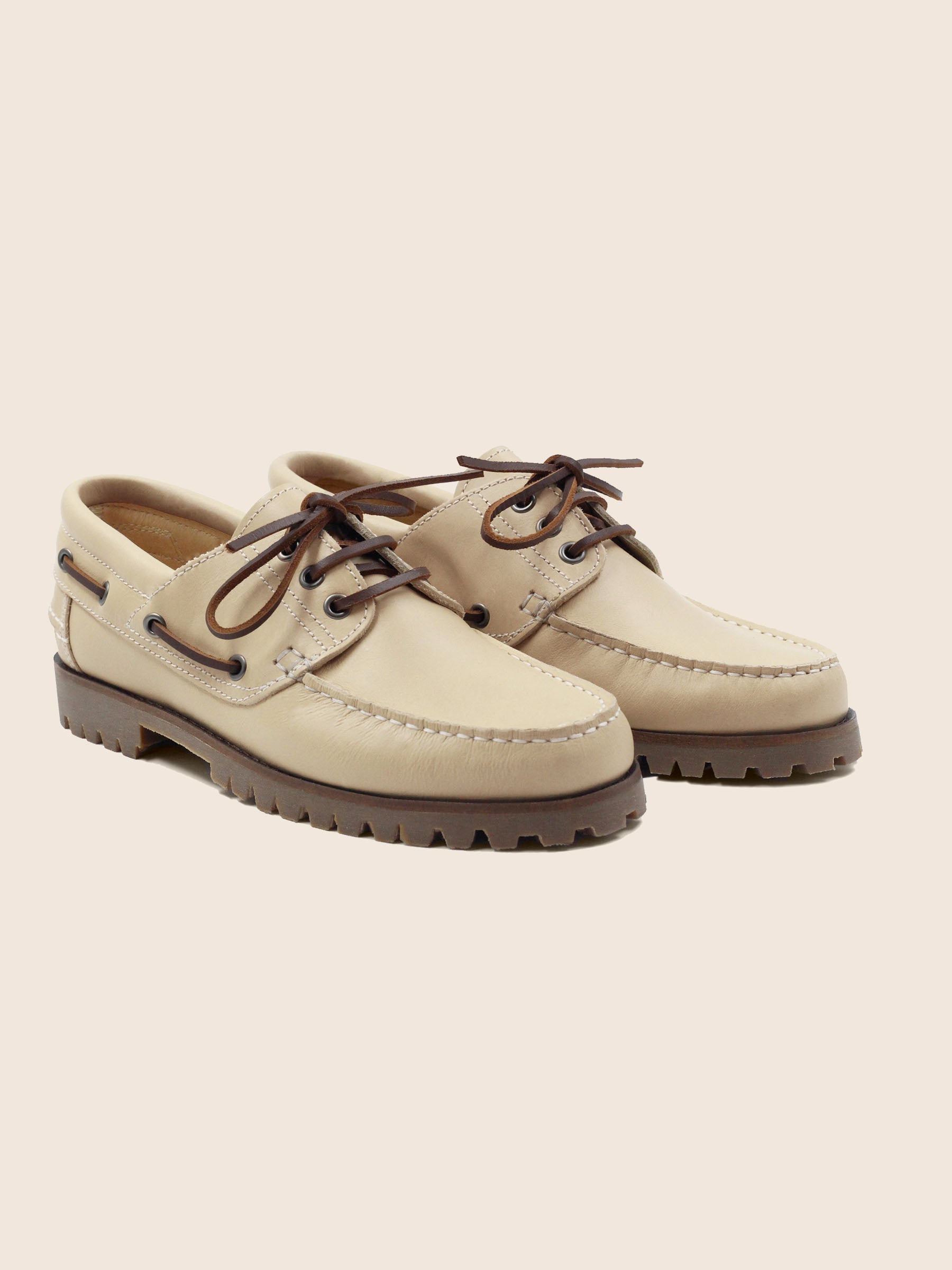 chaussure bateau crampons cuir beige jules & jenn