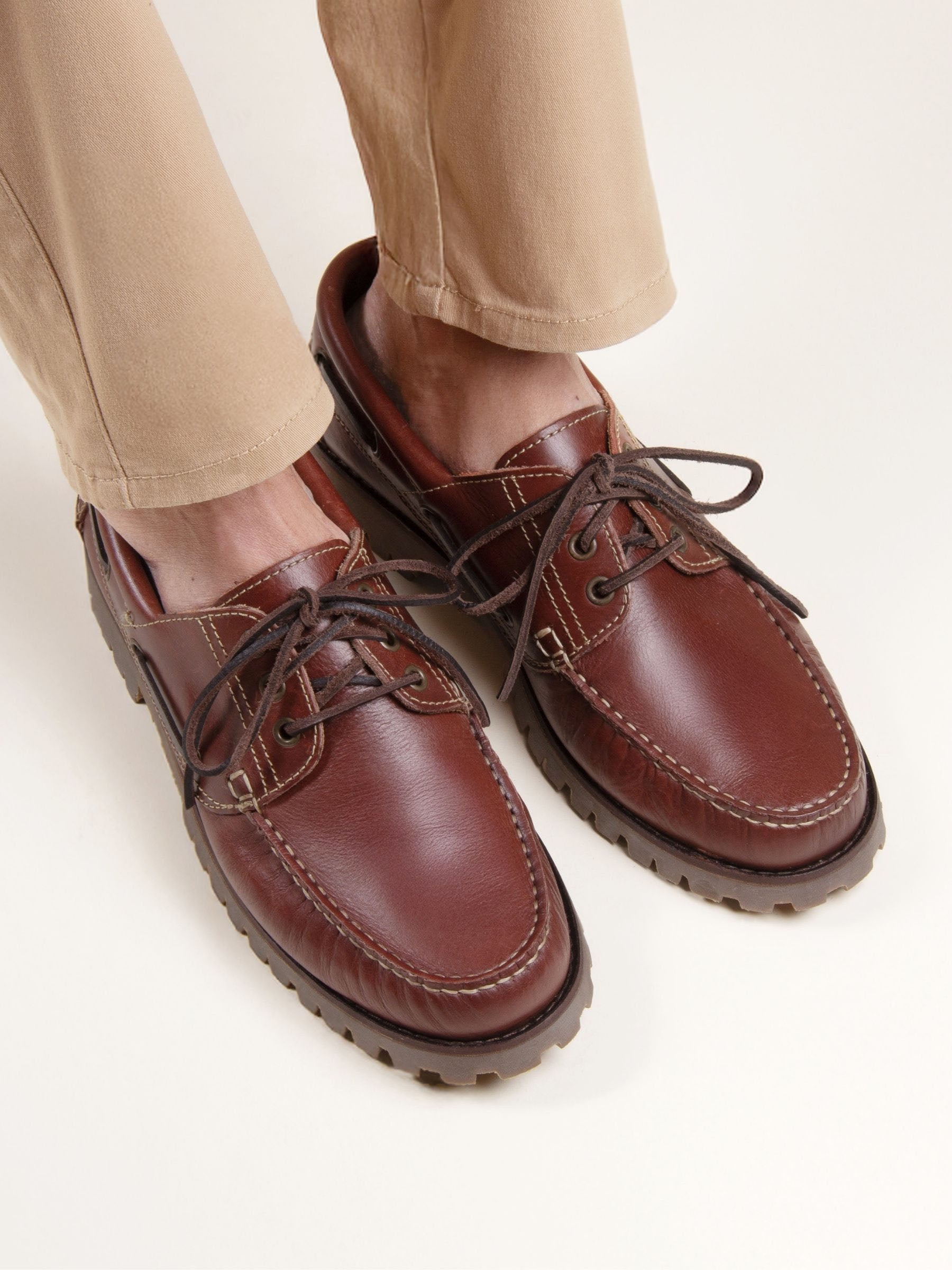 Chaussures bateau crampons marron