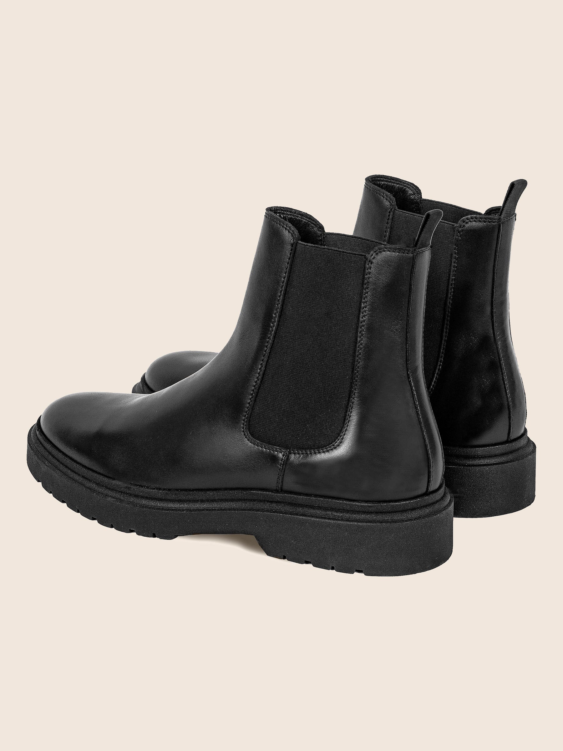 vue arriere chelsea boots gomme cuir noir jules & jenn