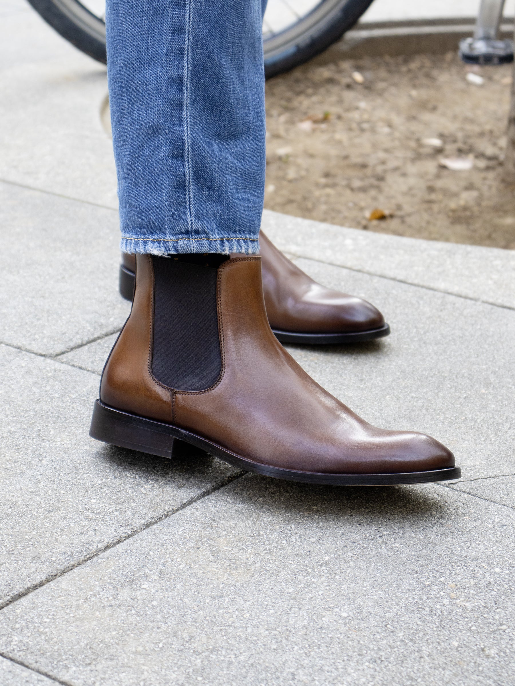 vue portée chelsea boots cuir cognac jules&jenn