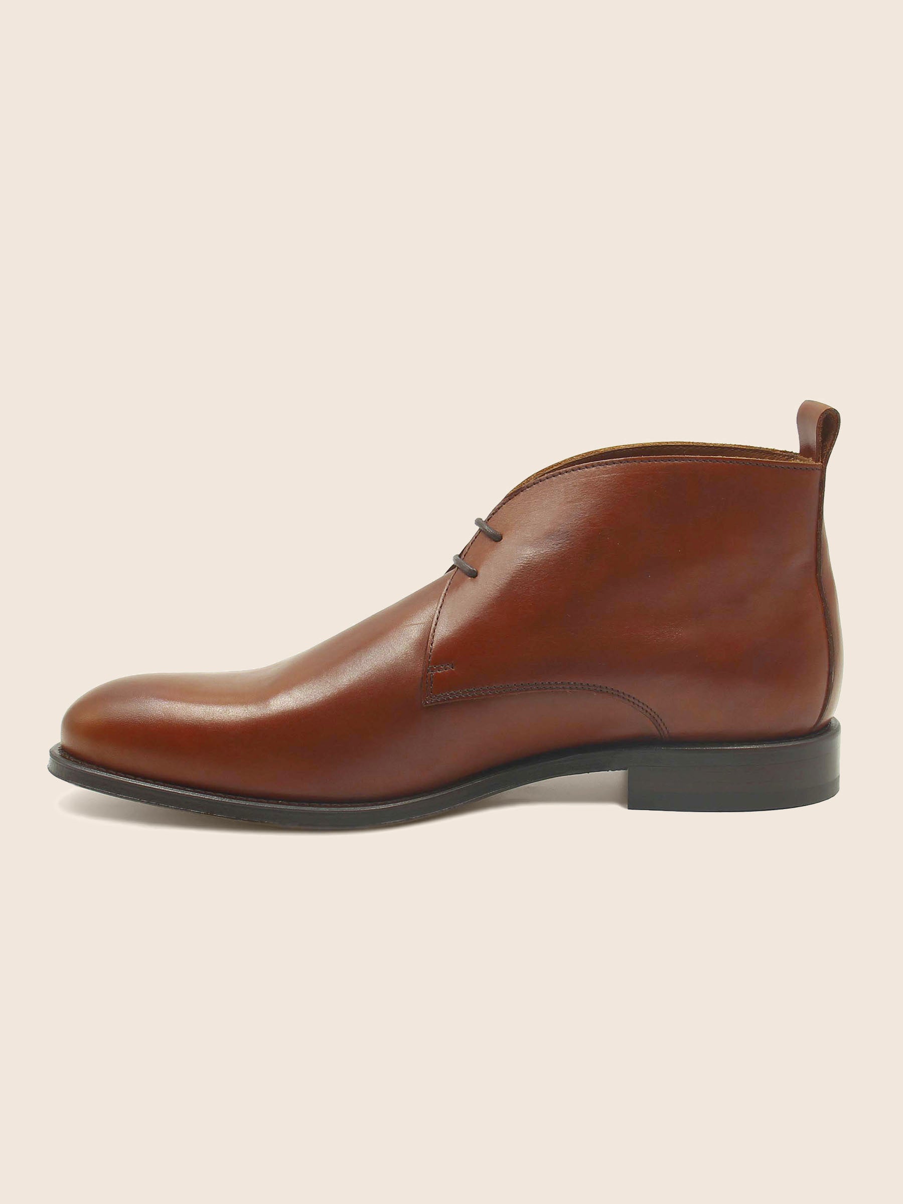 vue interieure desert boots cuir cognac jules & jenn