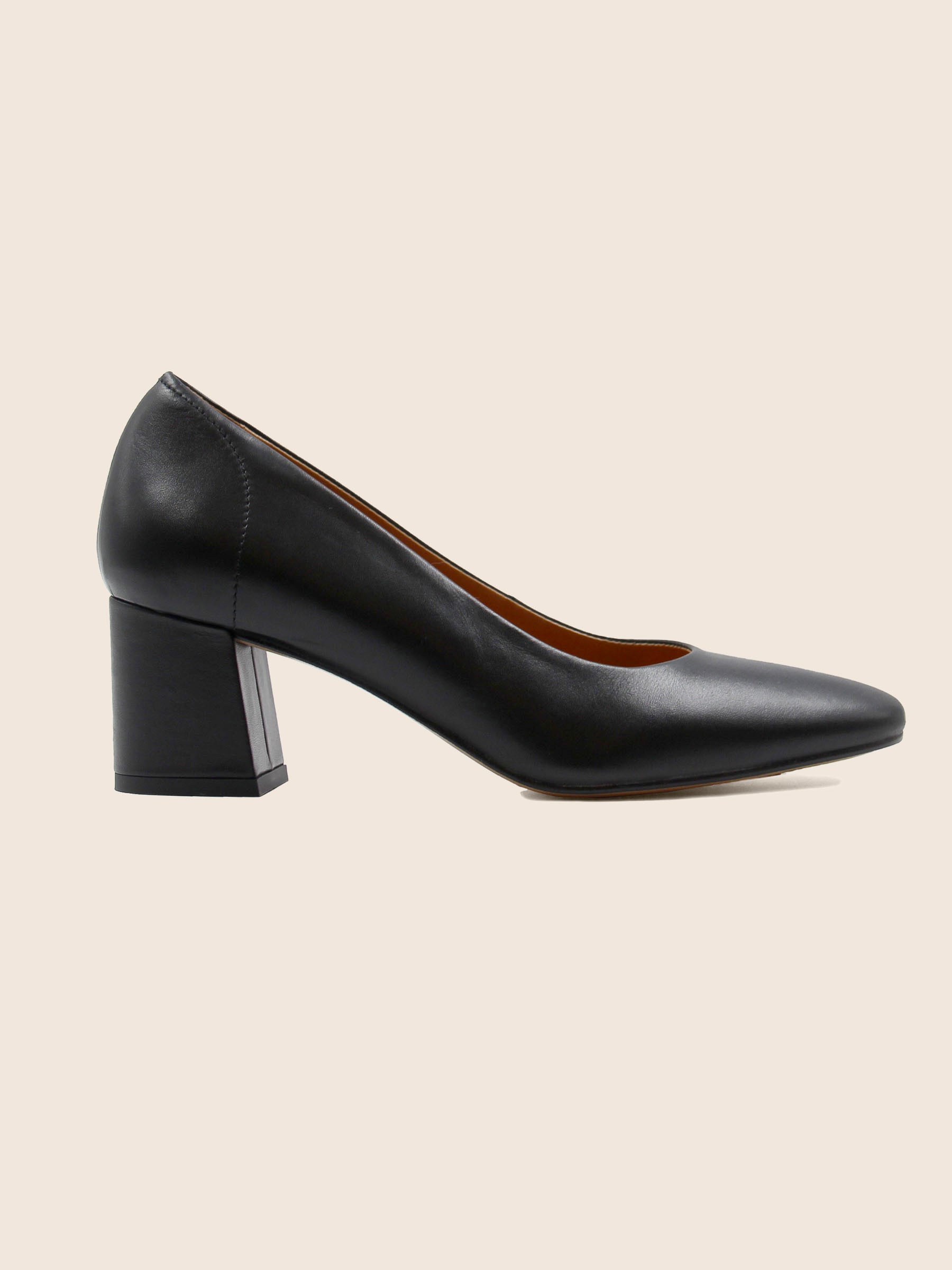 vue posée escarpins retro cuir noir jules & jenn