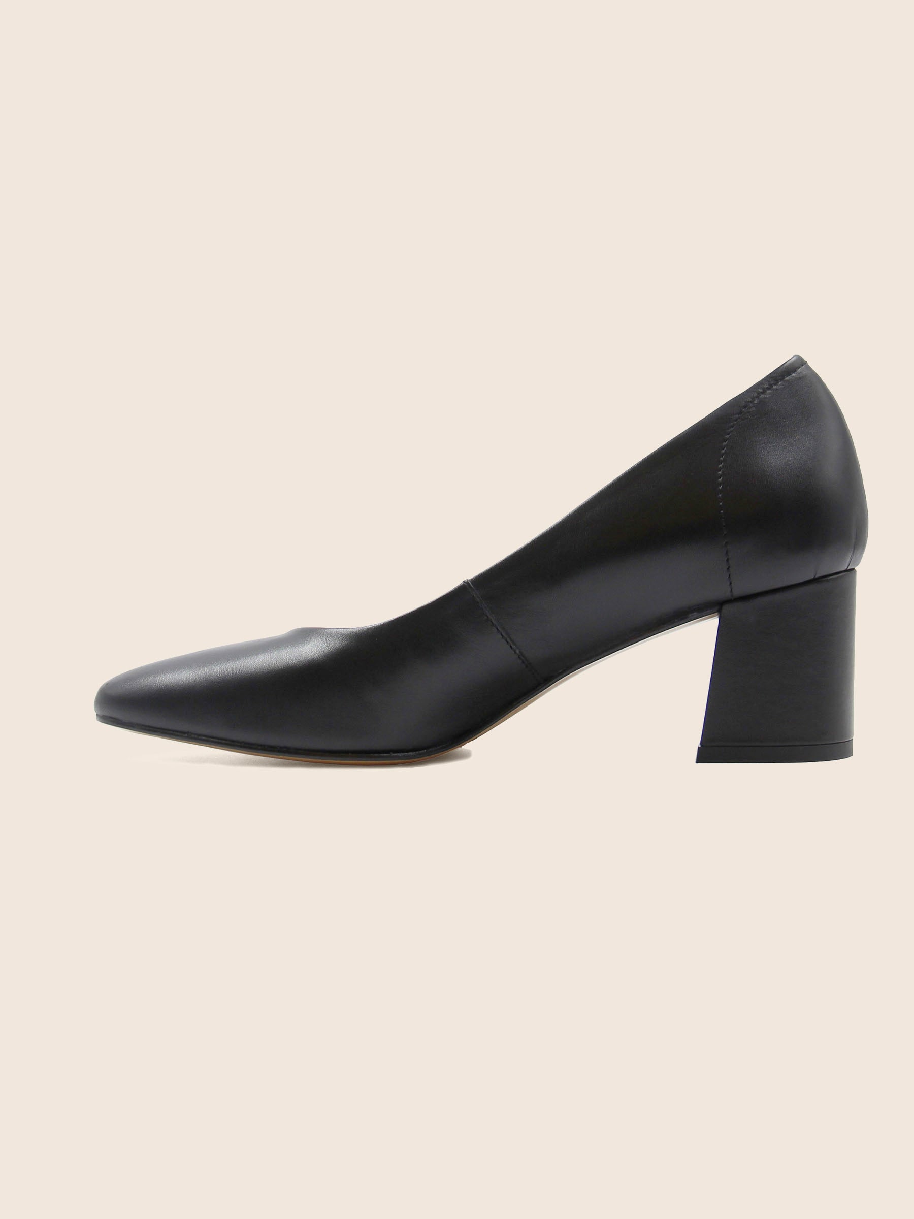 vue interieur escarpins retro cuir noir jules & jenn