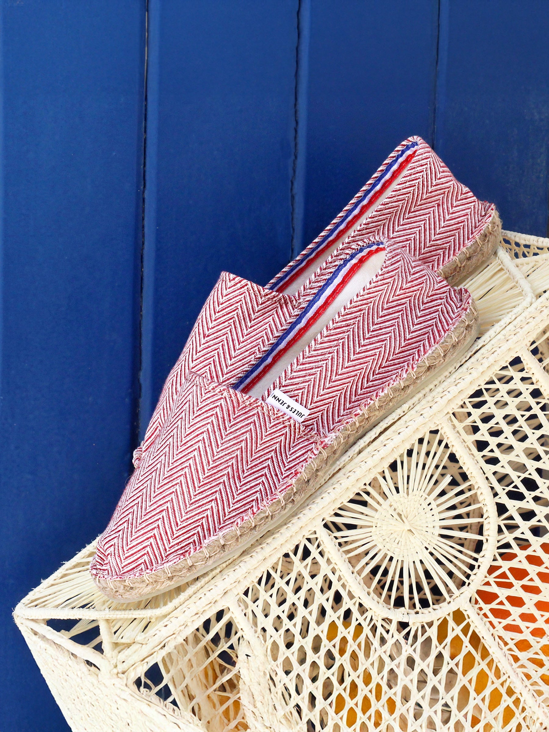 vue posée espadrilles toile coton recycle blanc rouge jules & jenn