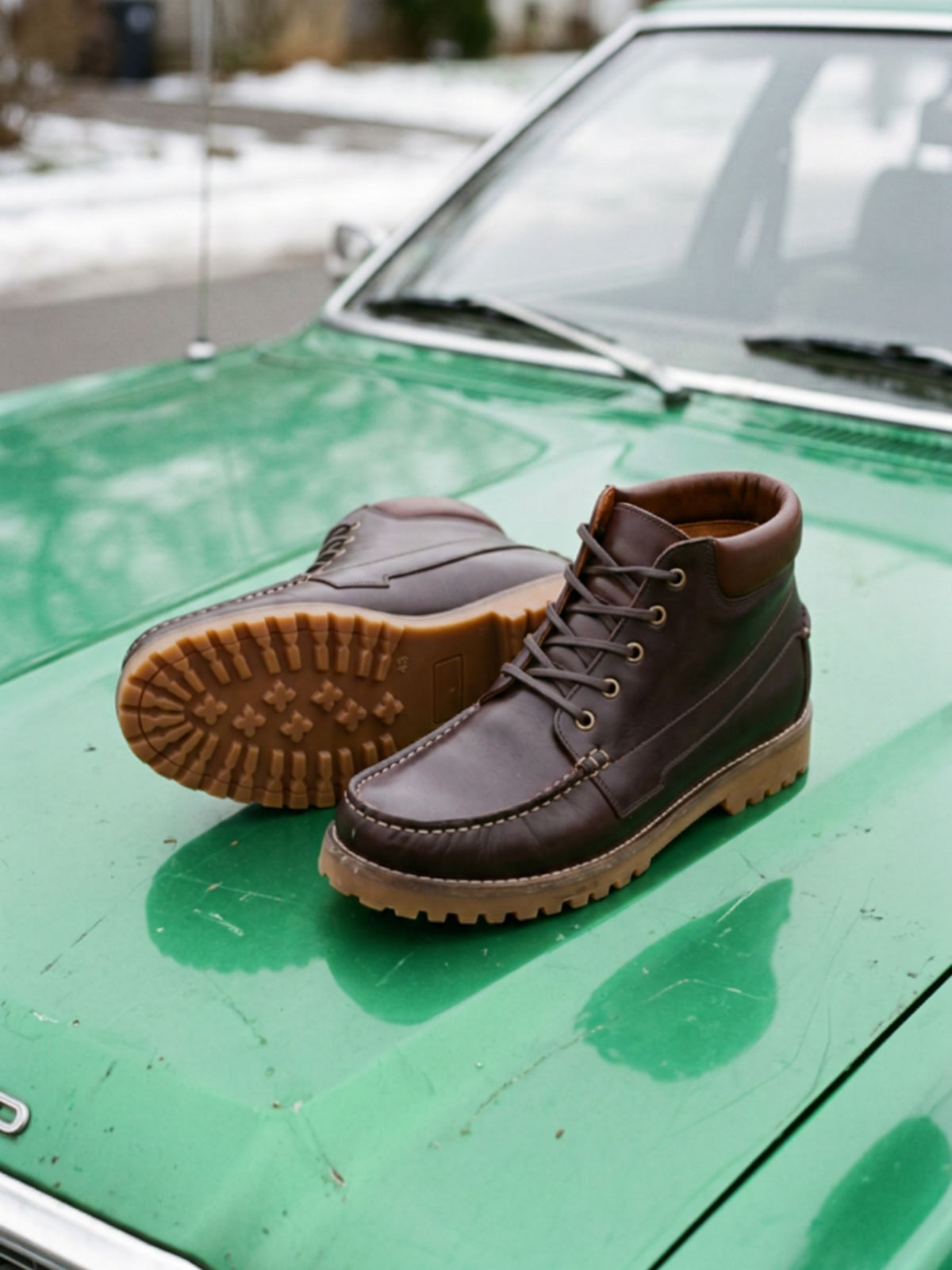 boots-bateau-crampons-tom-cuir-marron