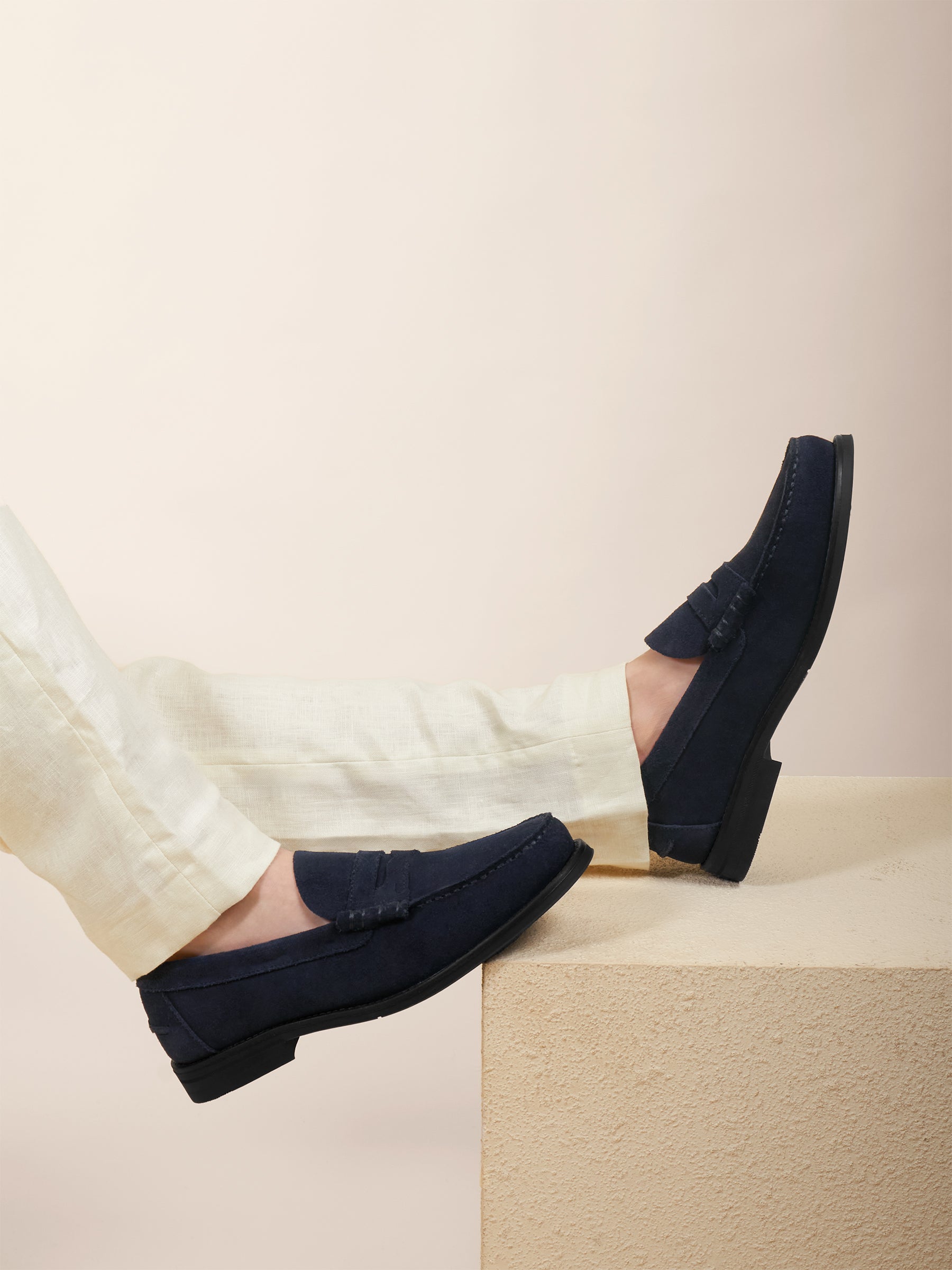 photo vue portee mocassins college cuir daim bleu jules & jenn