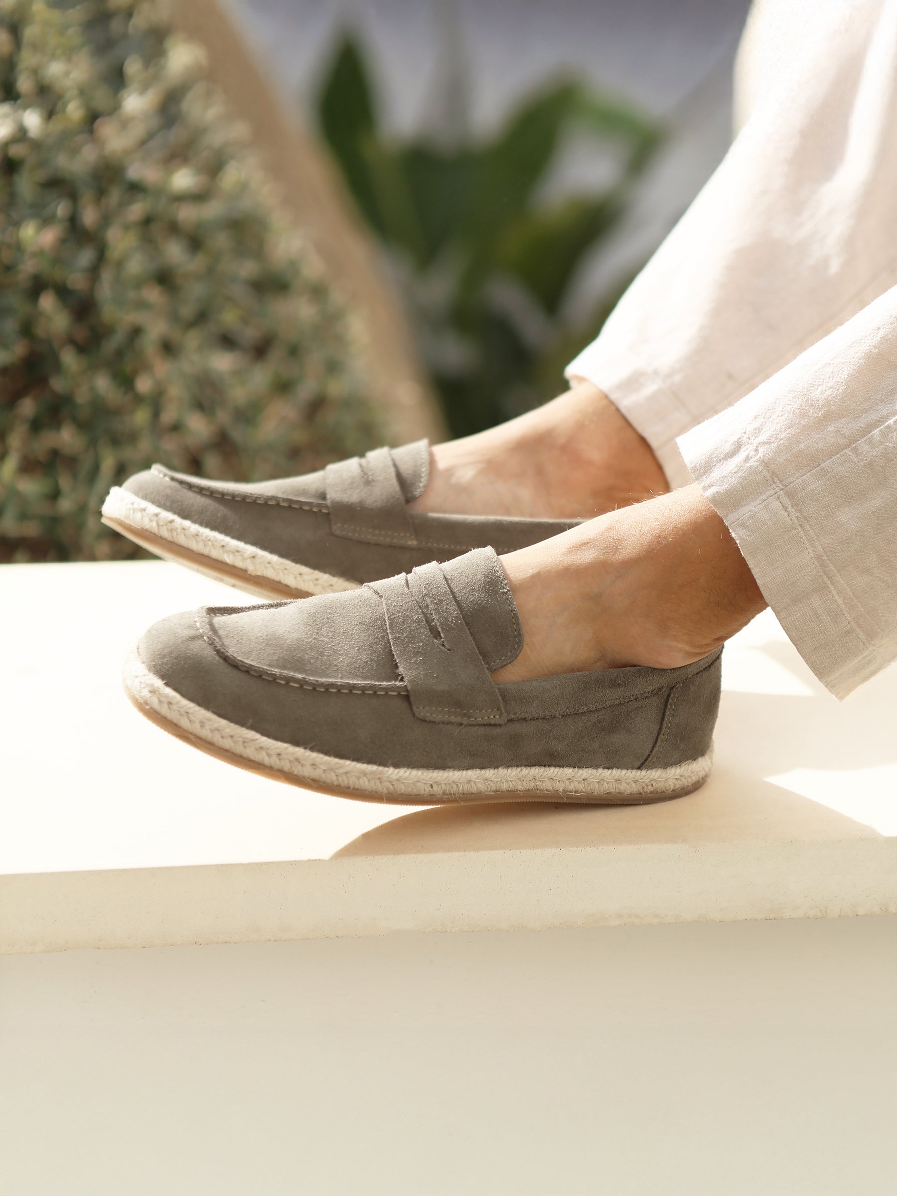 vue portée mocassins espadrille cuir daim gris jules & jenn