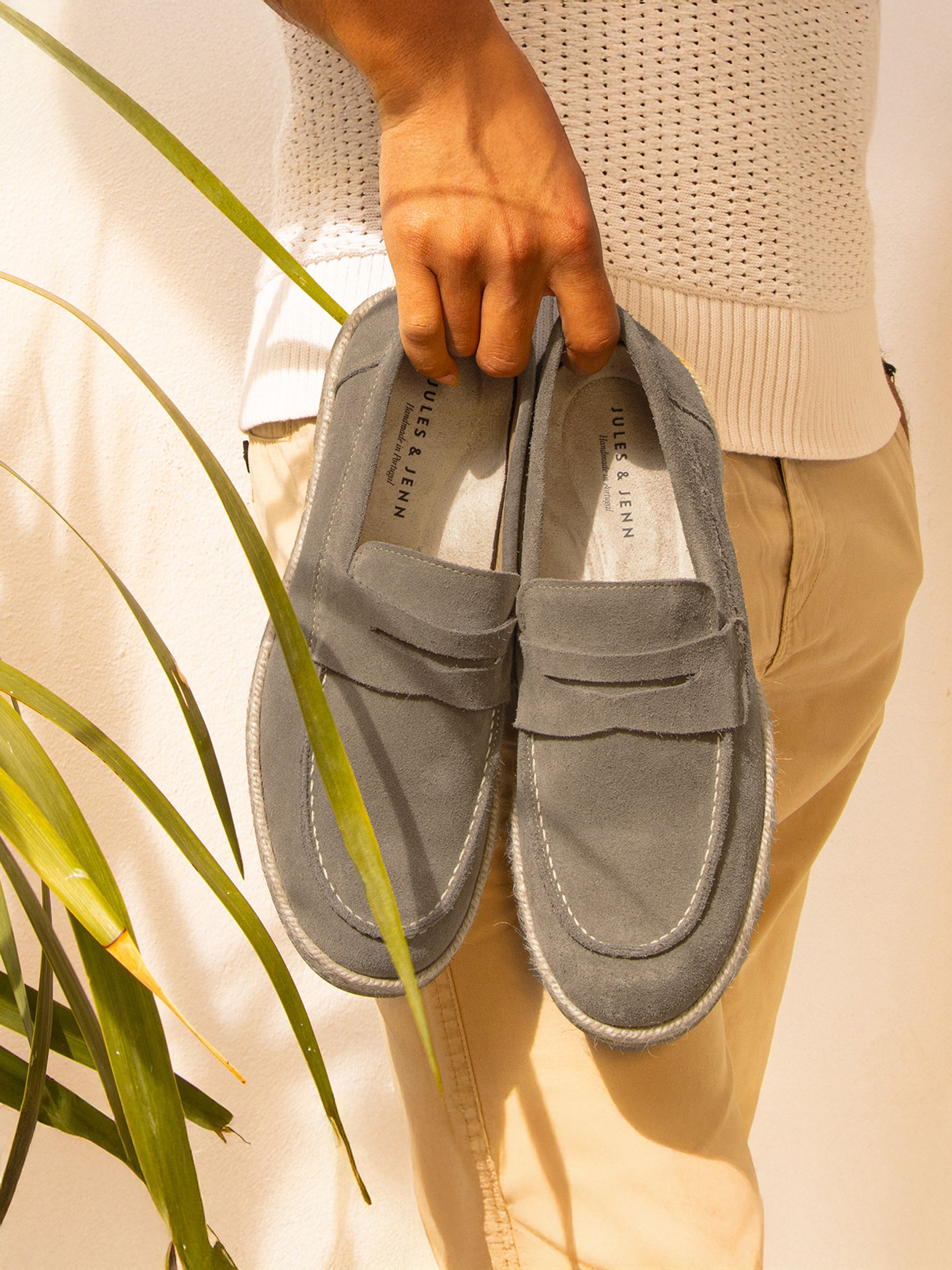 vue posée mocassins espadrille cuir daim gris jules & jenn