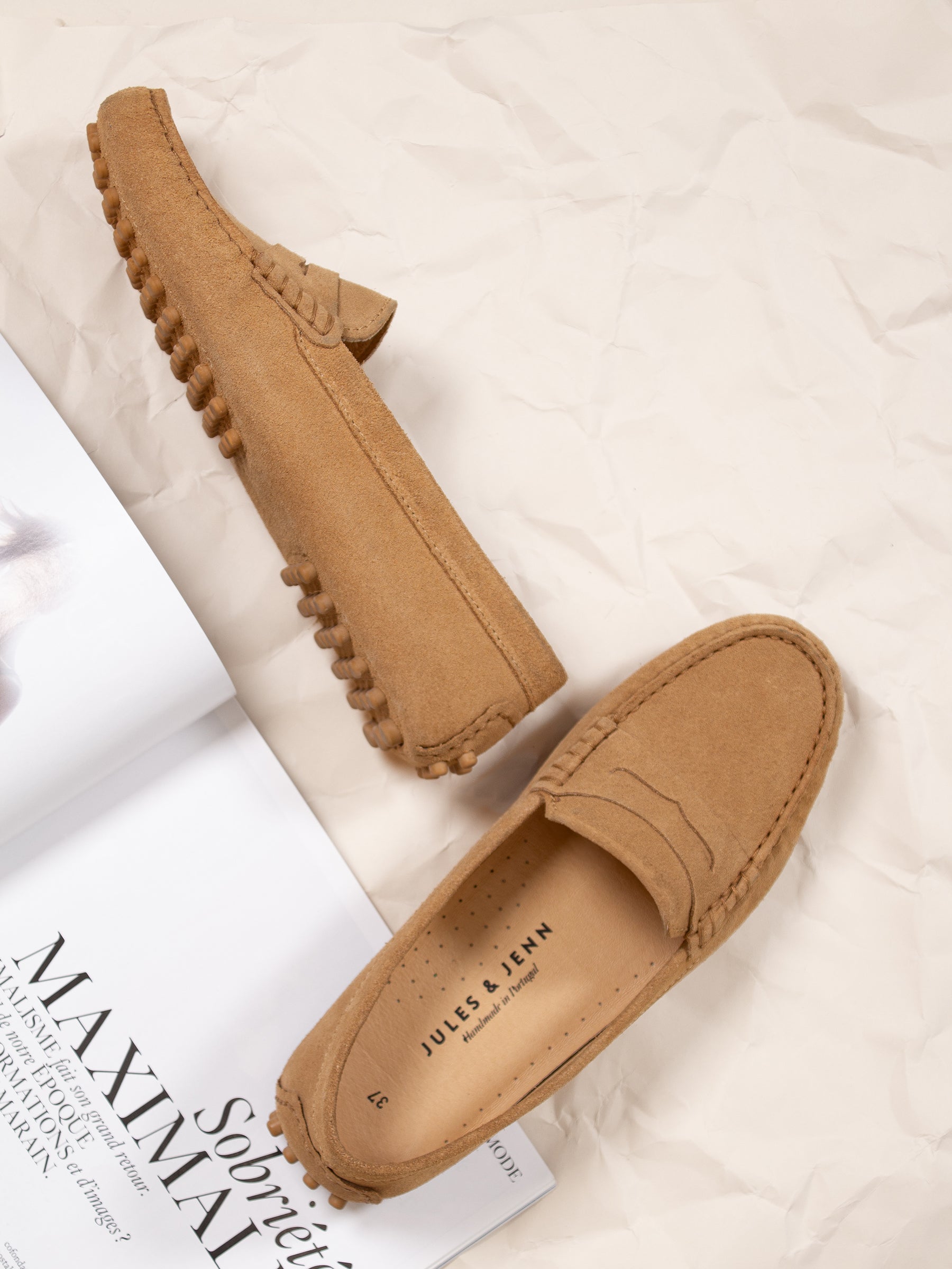 vue posée mocassins cuir daim cognac jules & jenn