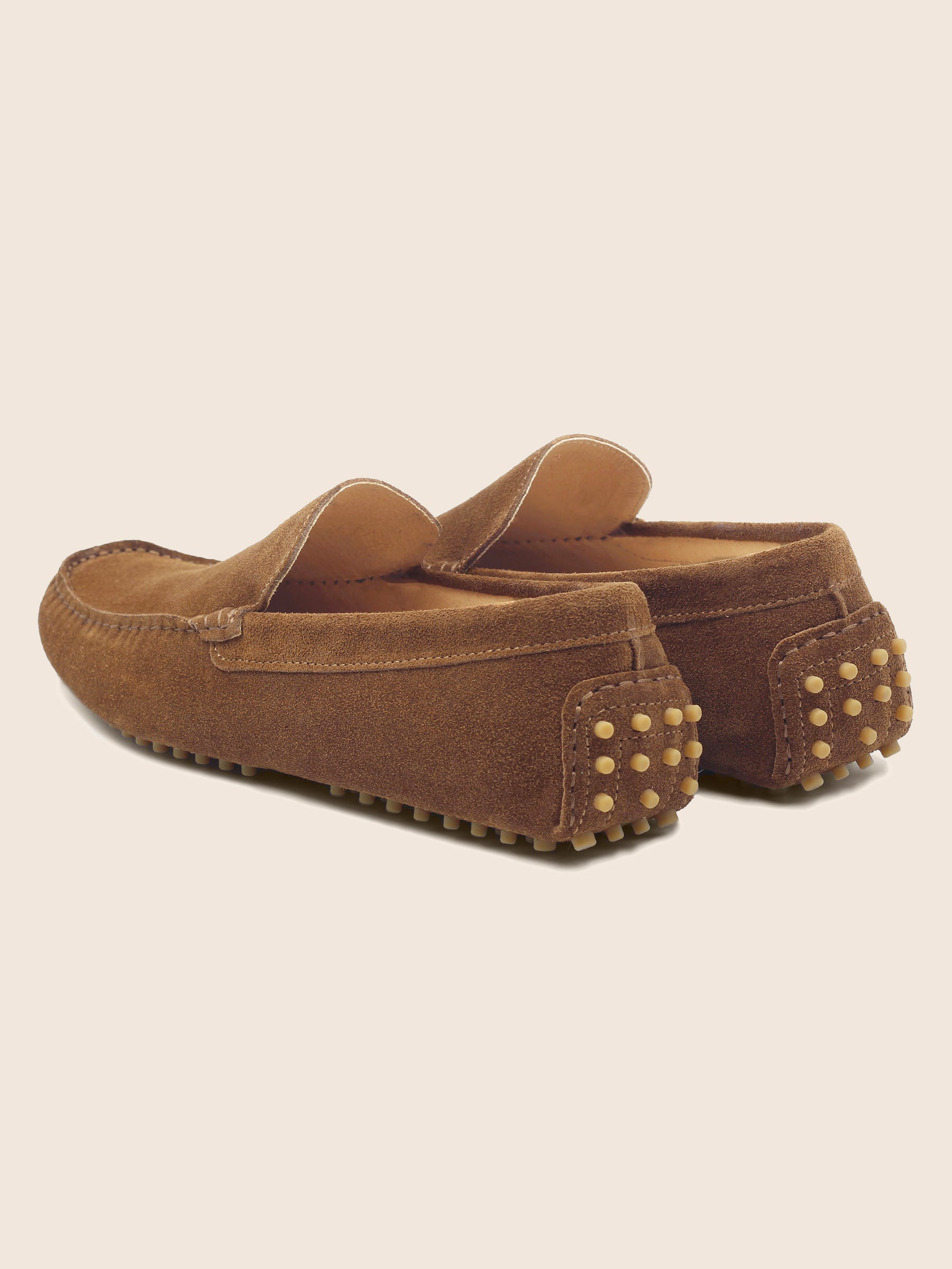 vue arriere mocassins homme cuir daim cognac