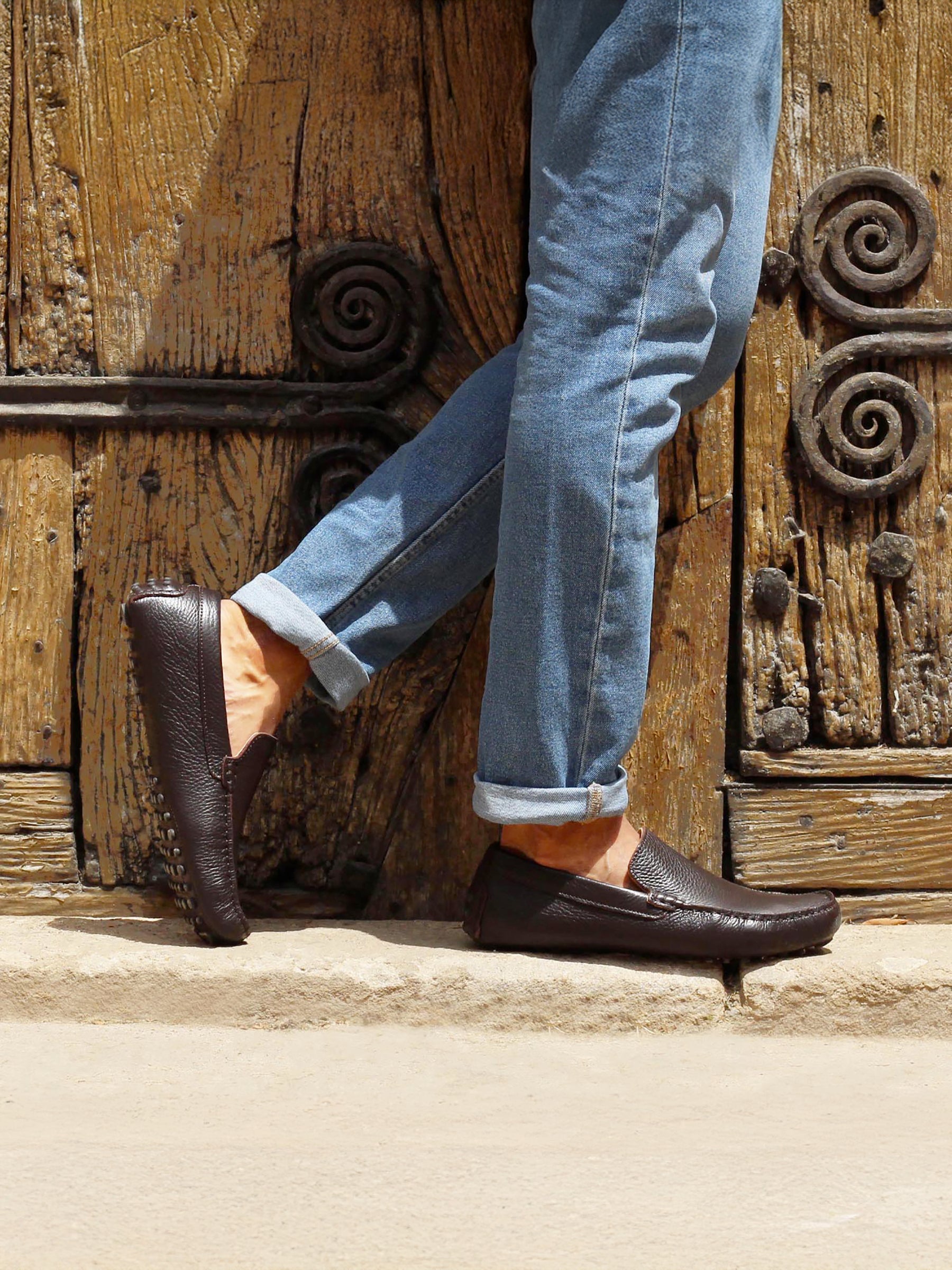 vue portée mocassins homme cuir graine marron jules & jenn
