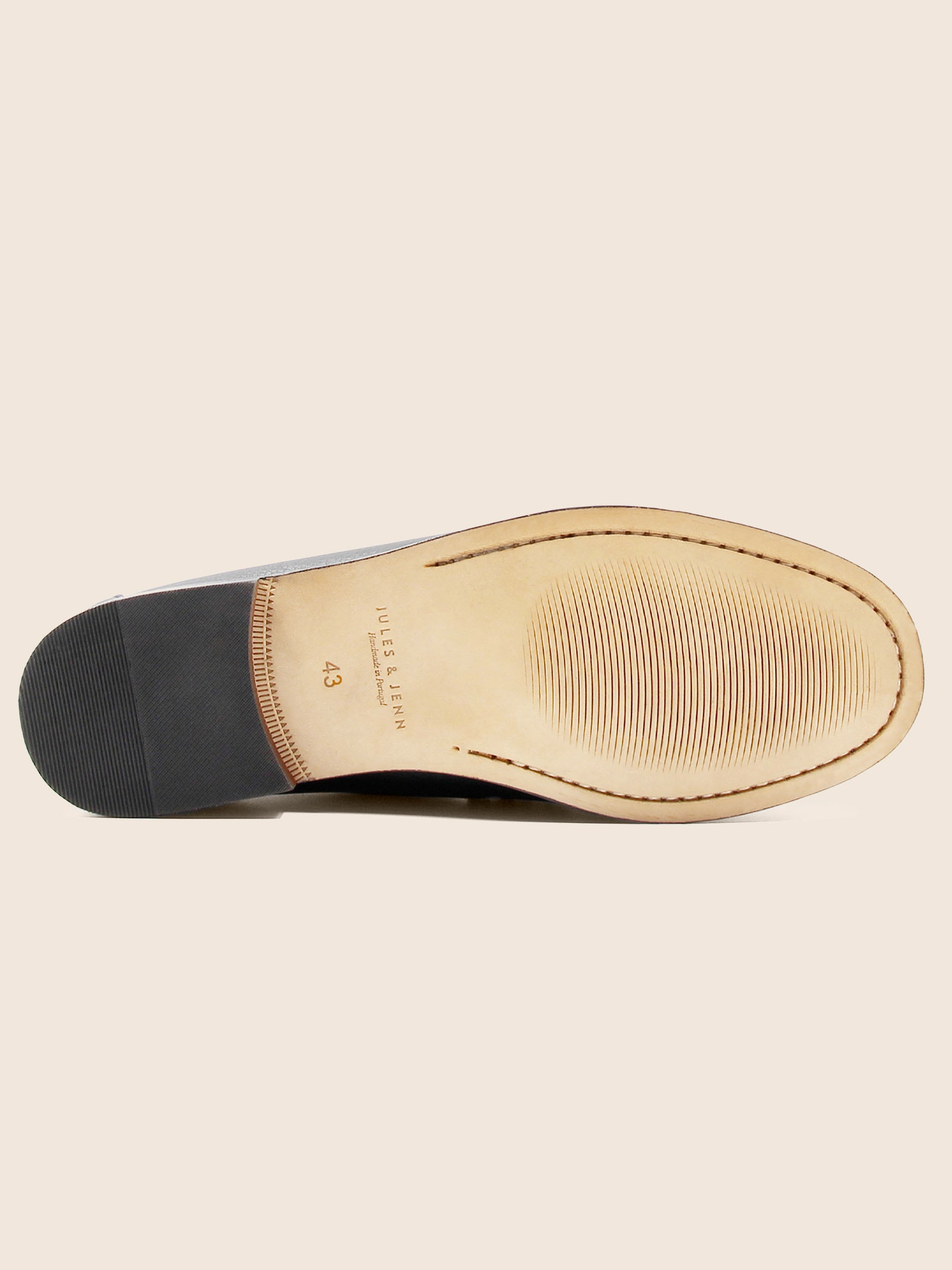 vue dessous mocassins urbains cuir graine noir jules & jenn