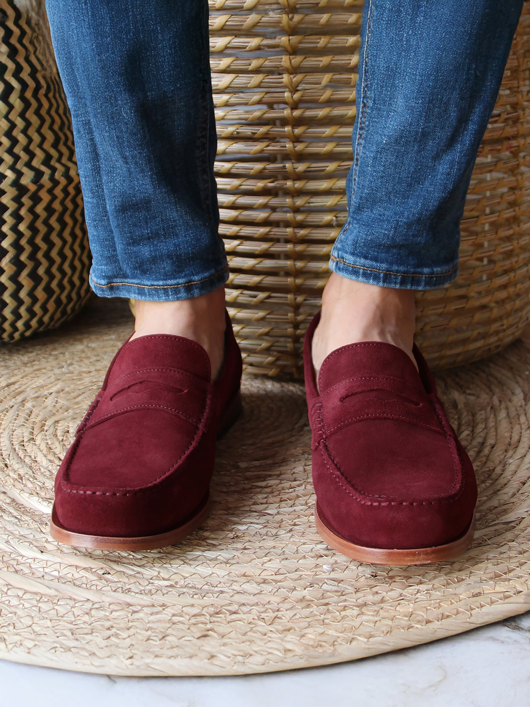 vue portée mocassins cuir velours bordeaux jules & jenn